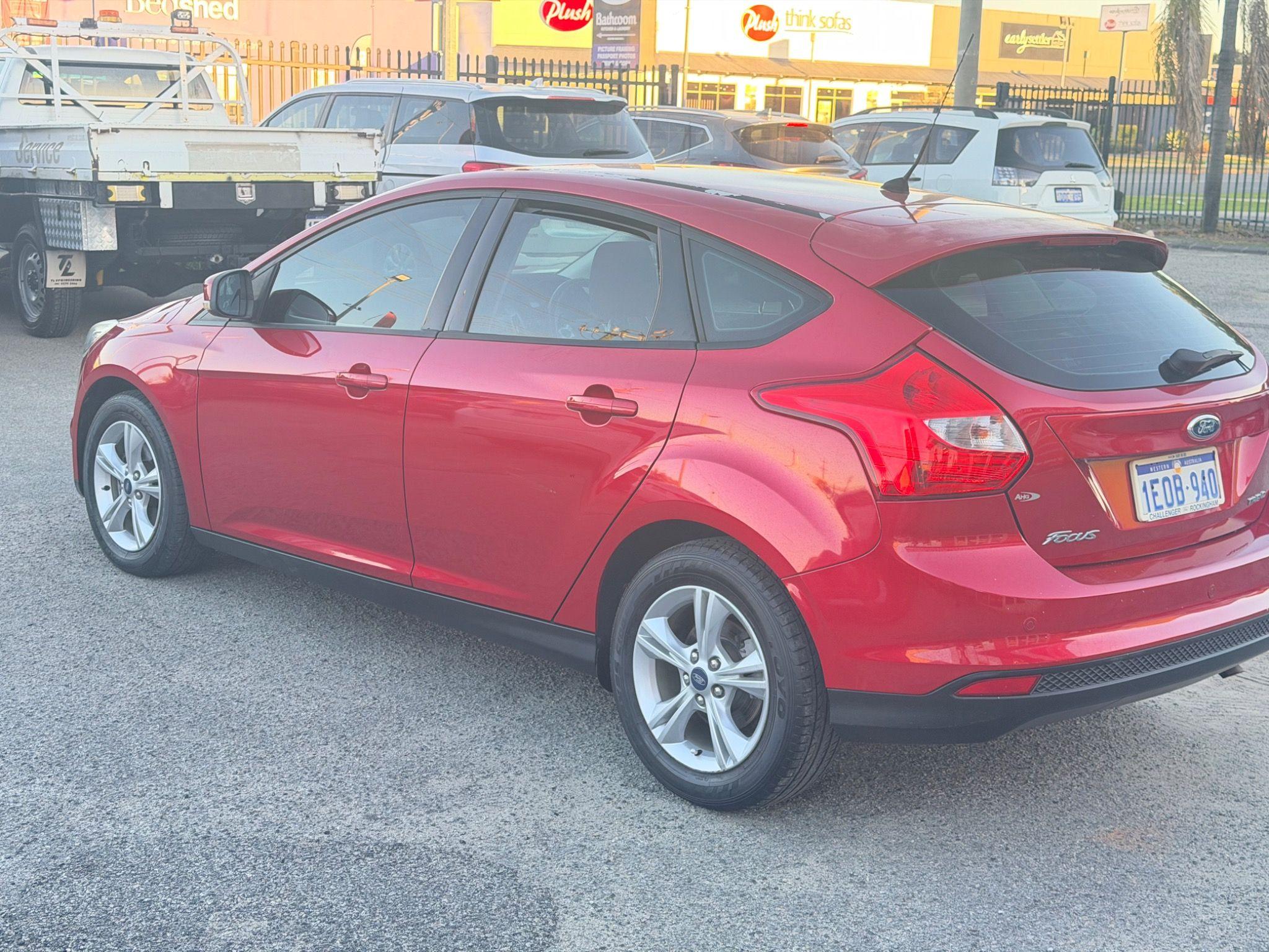 FORD FOCUS