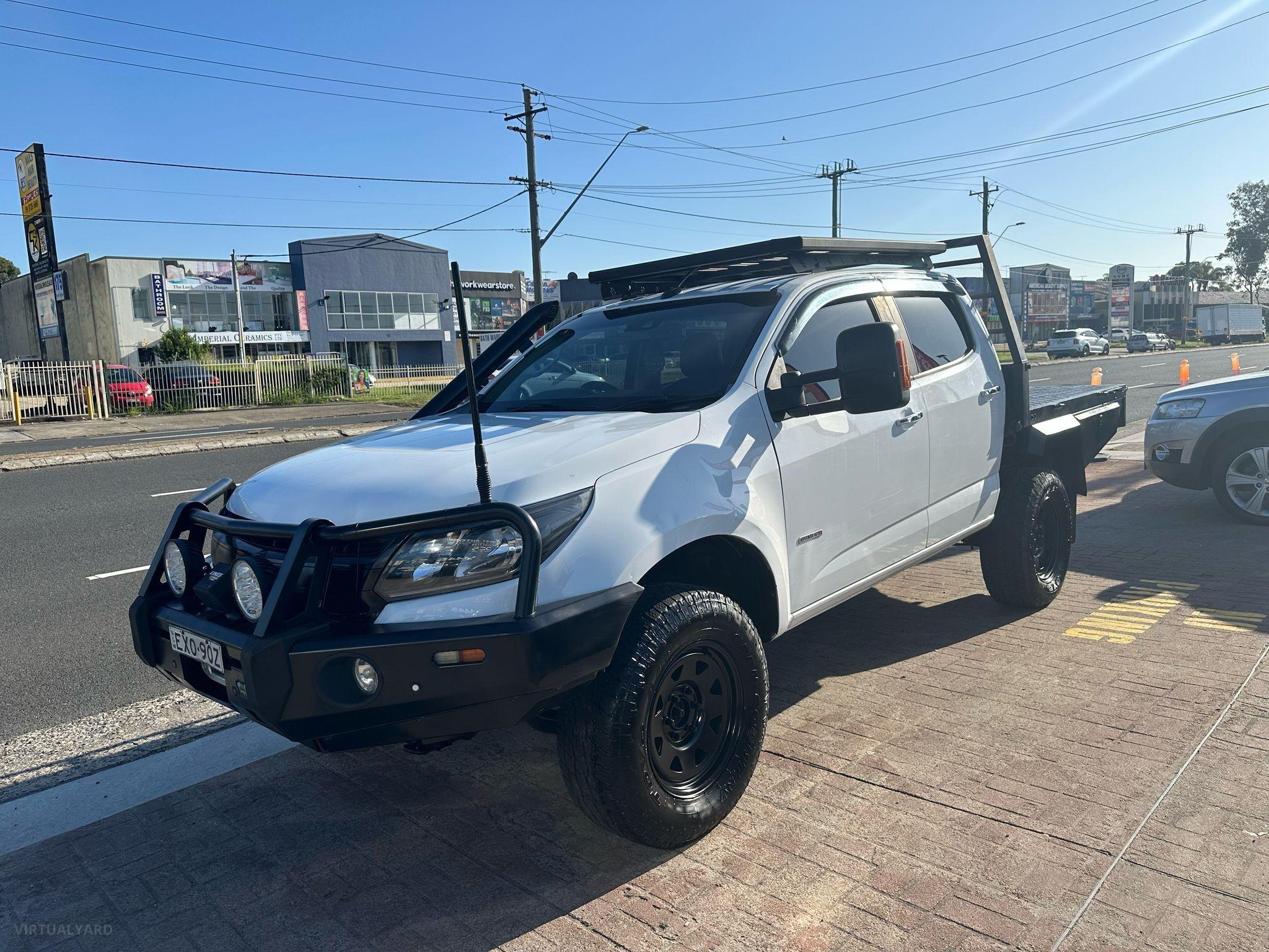 HOLDEN COLORADO