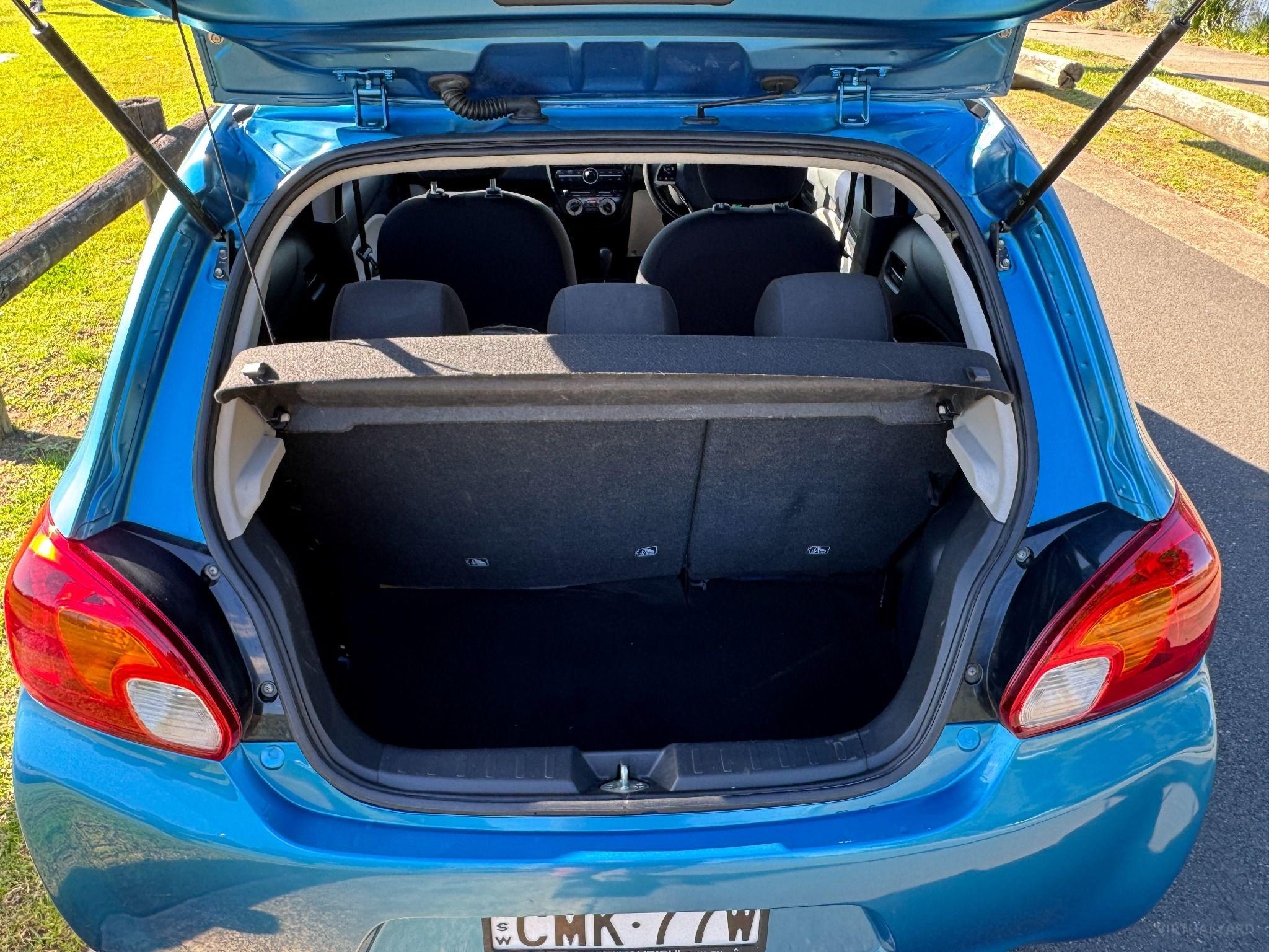 MITSUBISHI MIRAGE