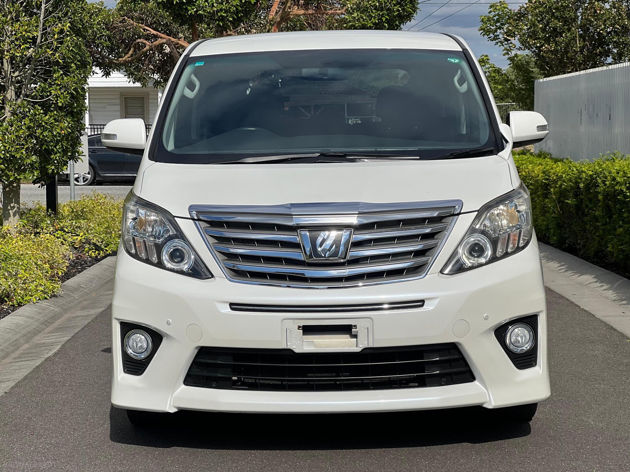 TOYOTA ALPHARD