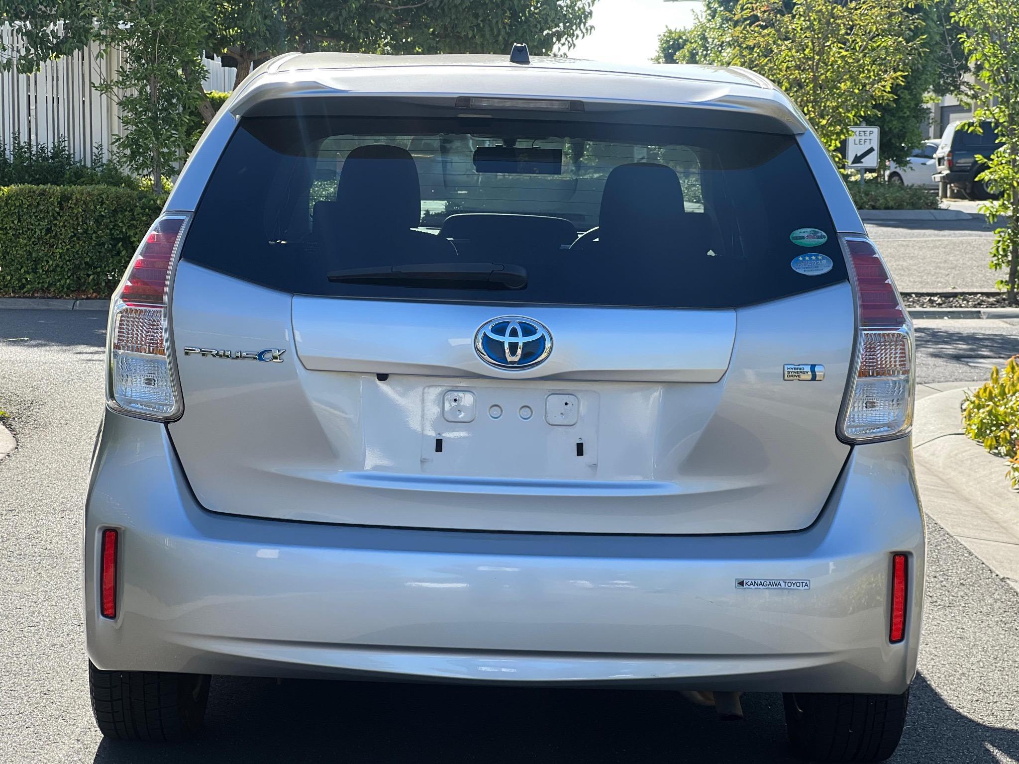 TOYOTA PRIUS ALPHA HYBRID