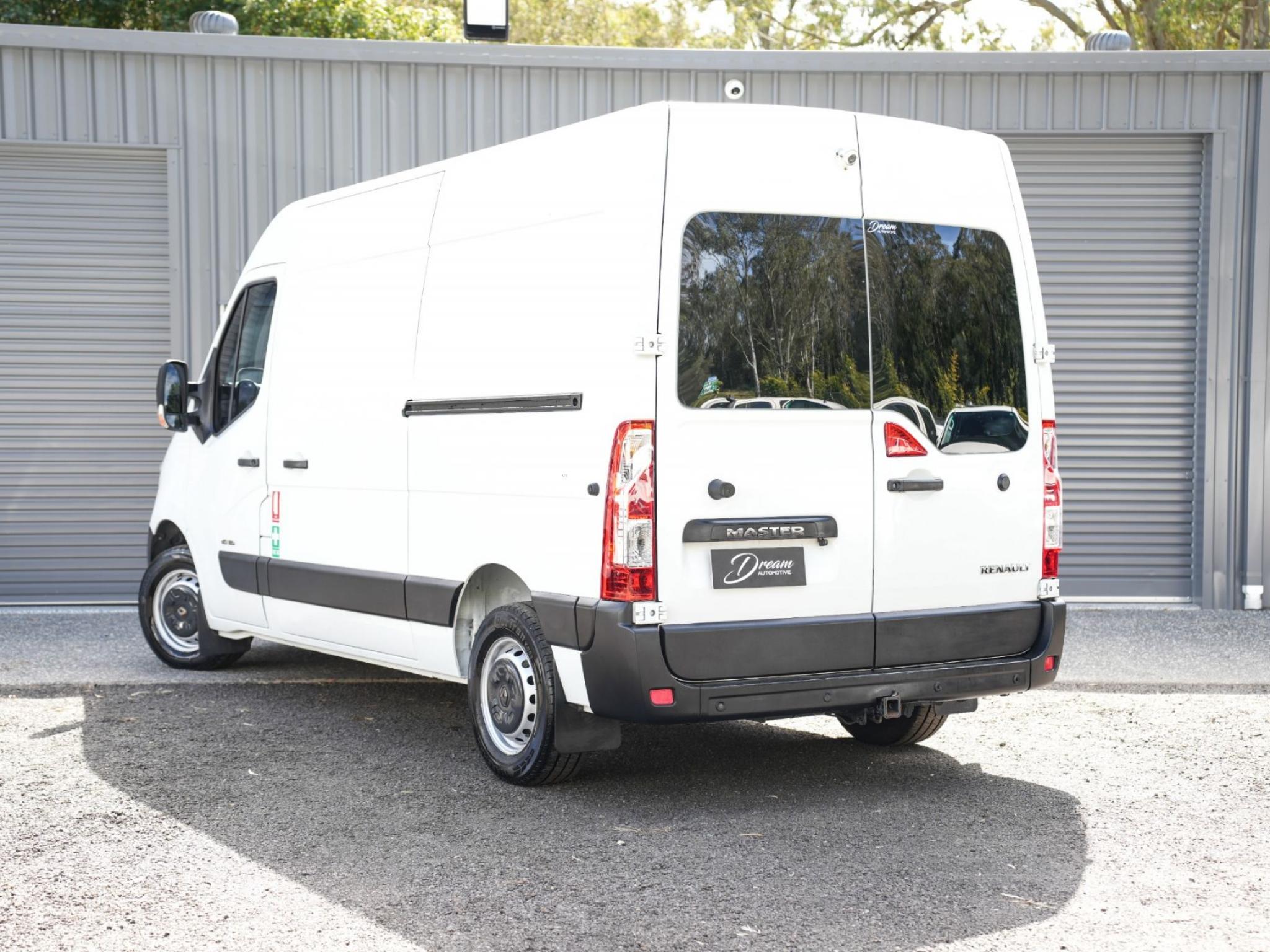 RENAULT Master