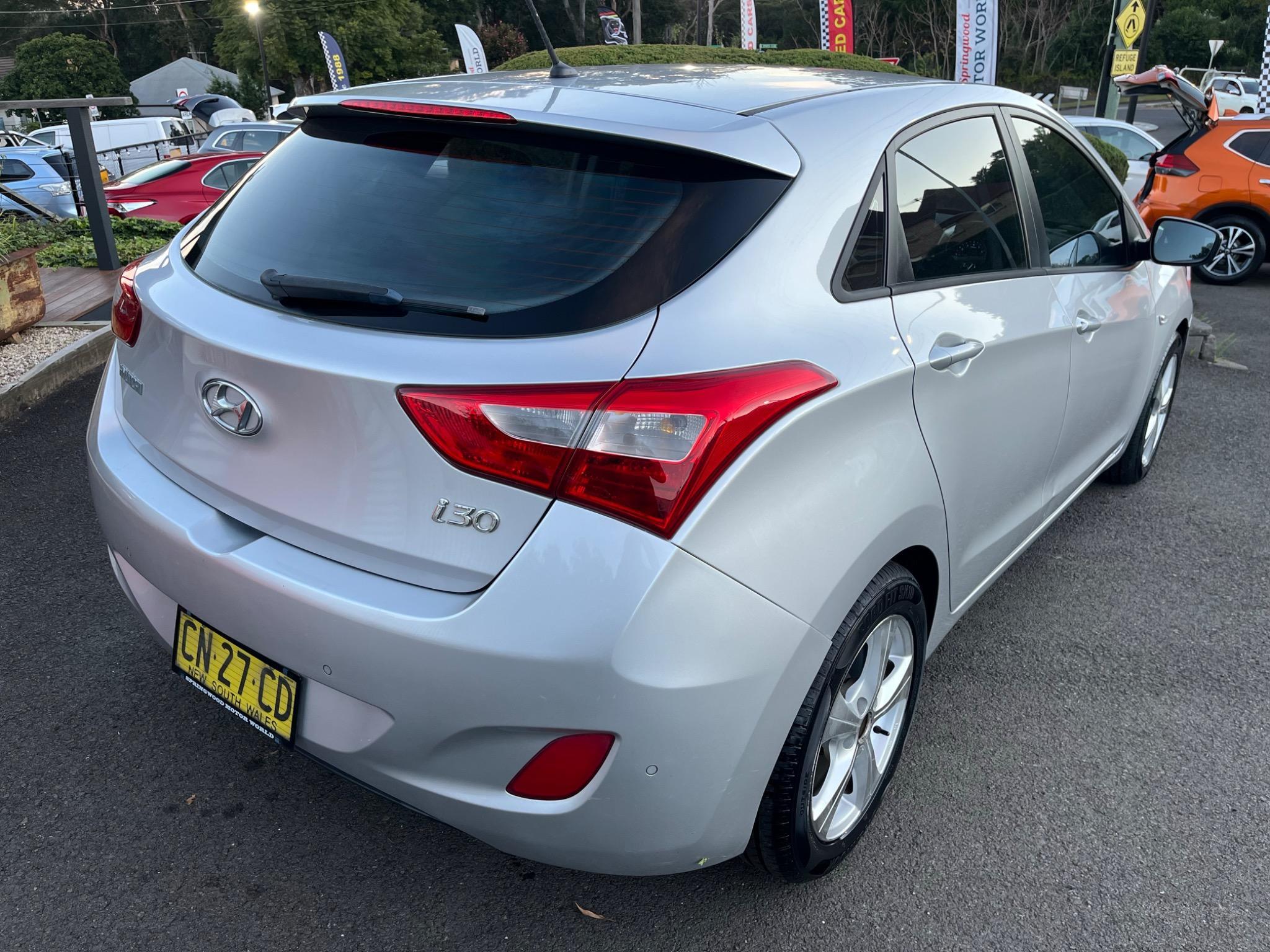 HYUNDAI i30