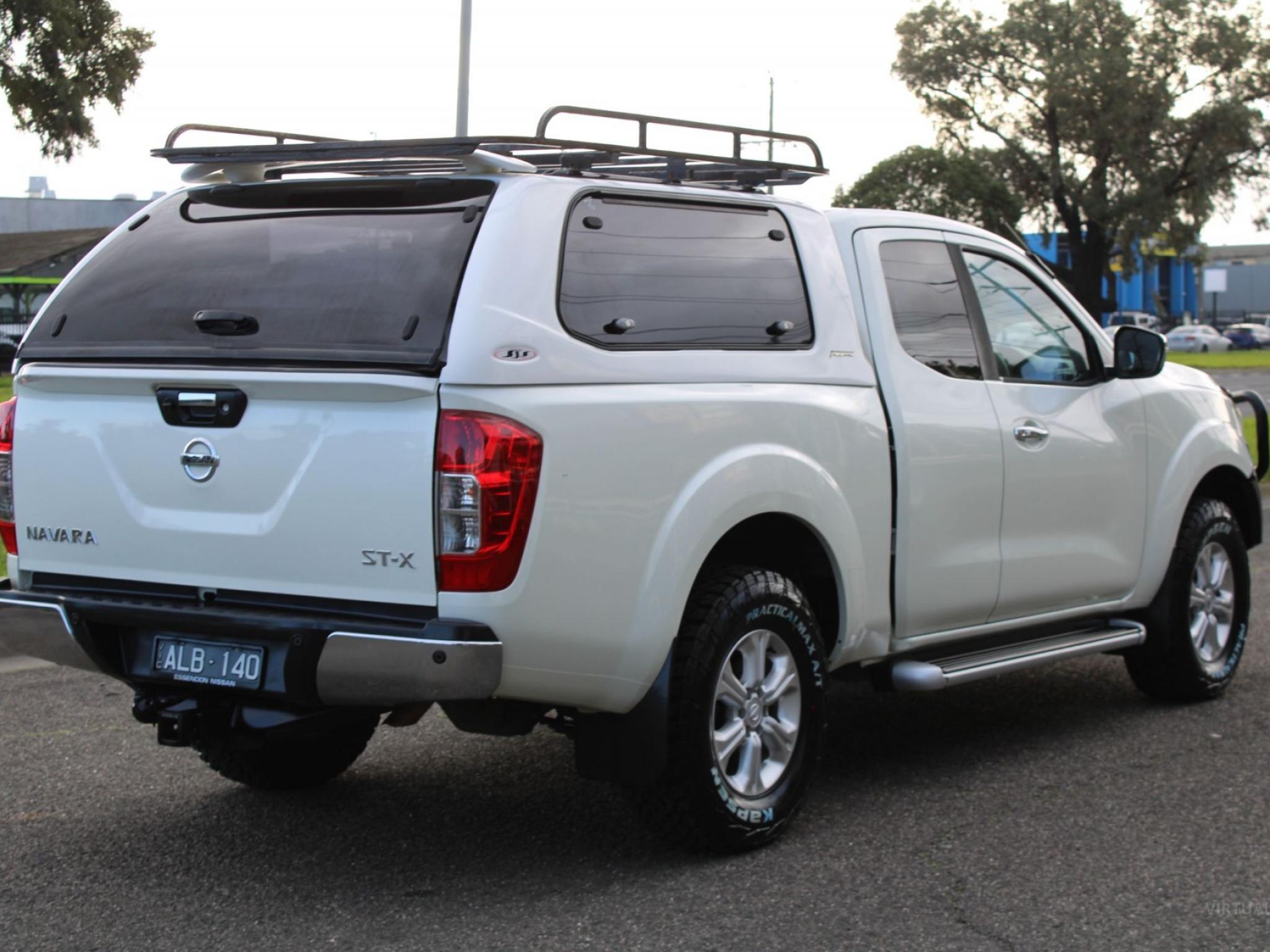 NISSAN NAVARA