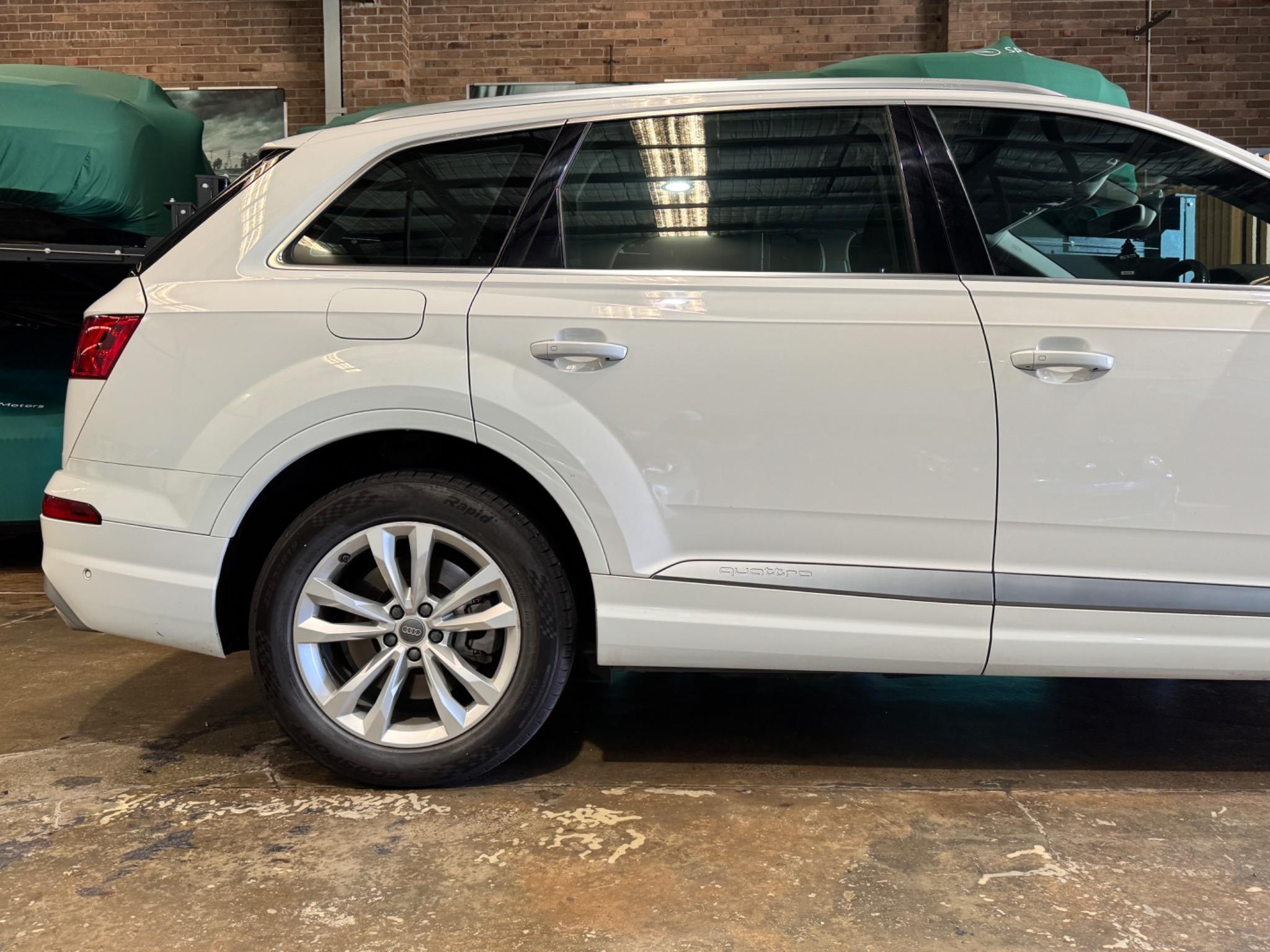 AUDI Q7