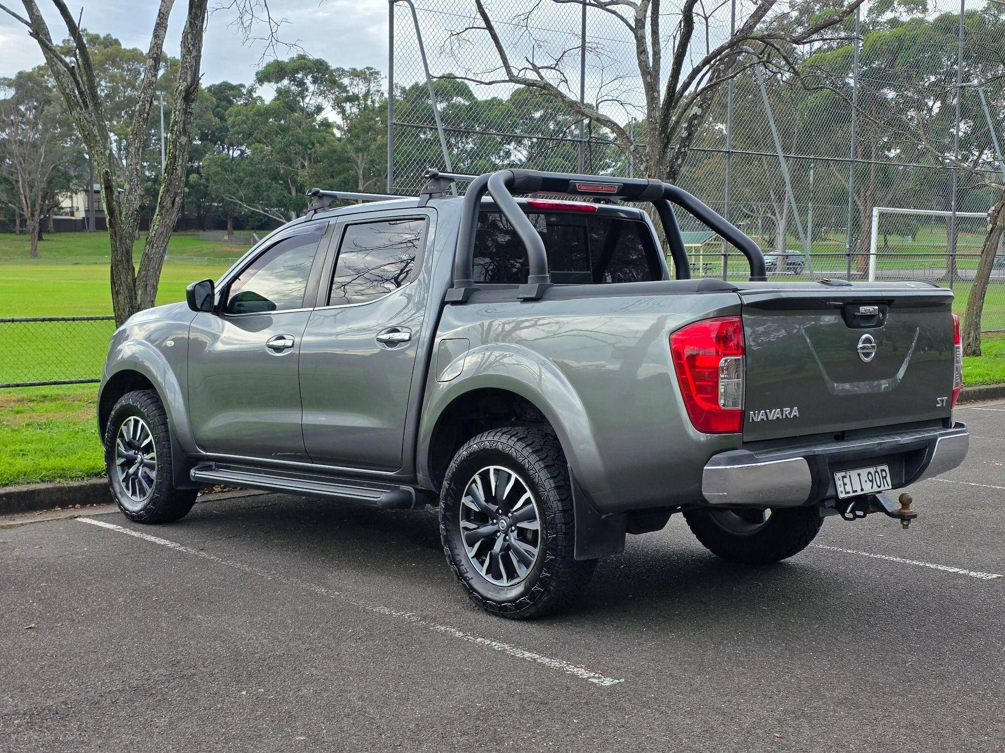 NISSAN NAVARA