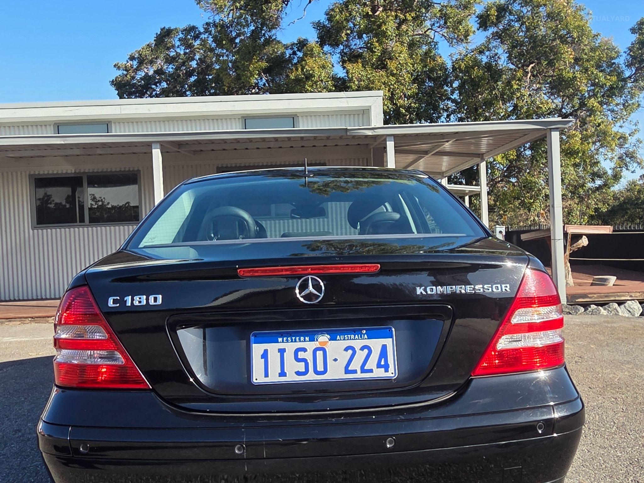 MERCEDES-BENZ C180
