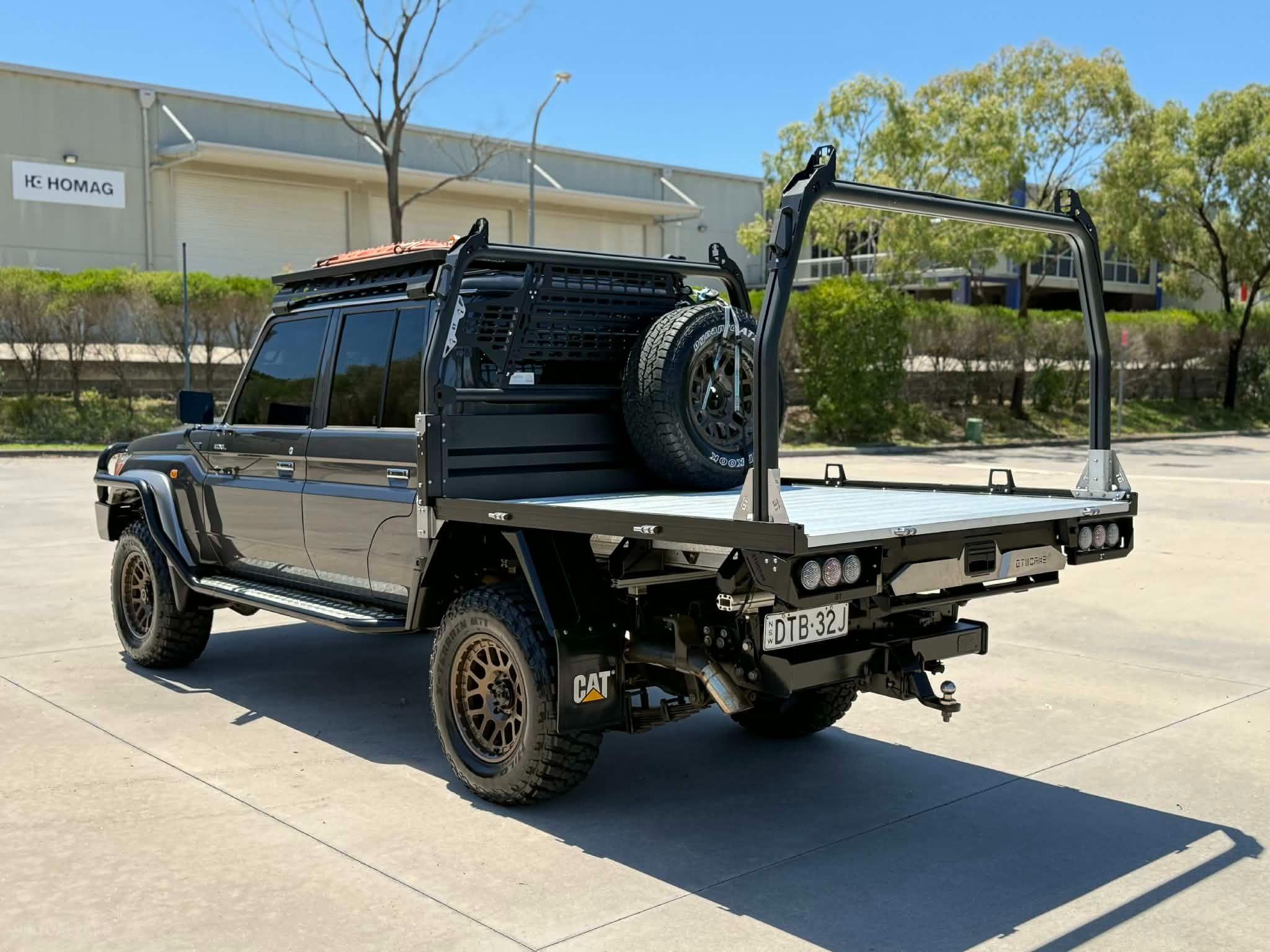 TOYOTA LANDCRUISER