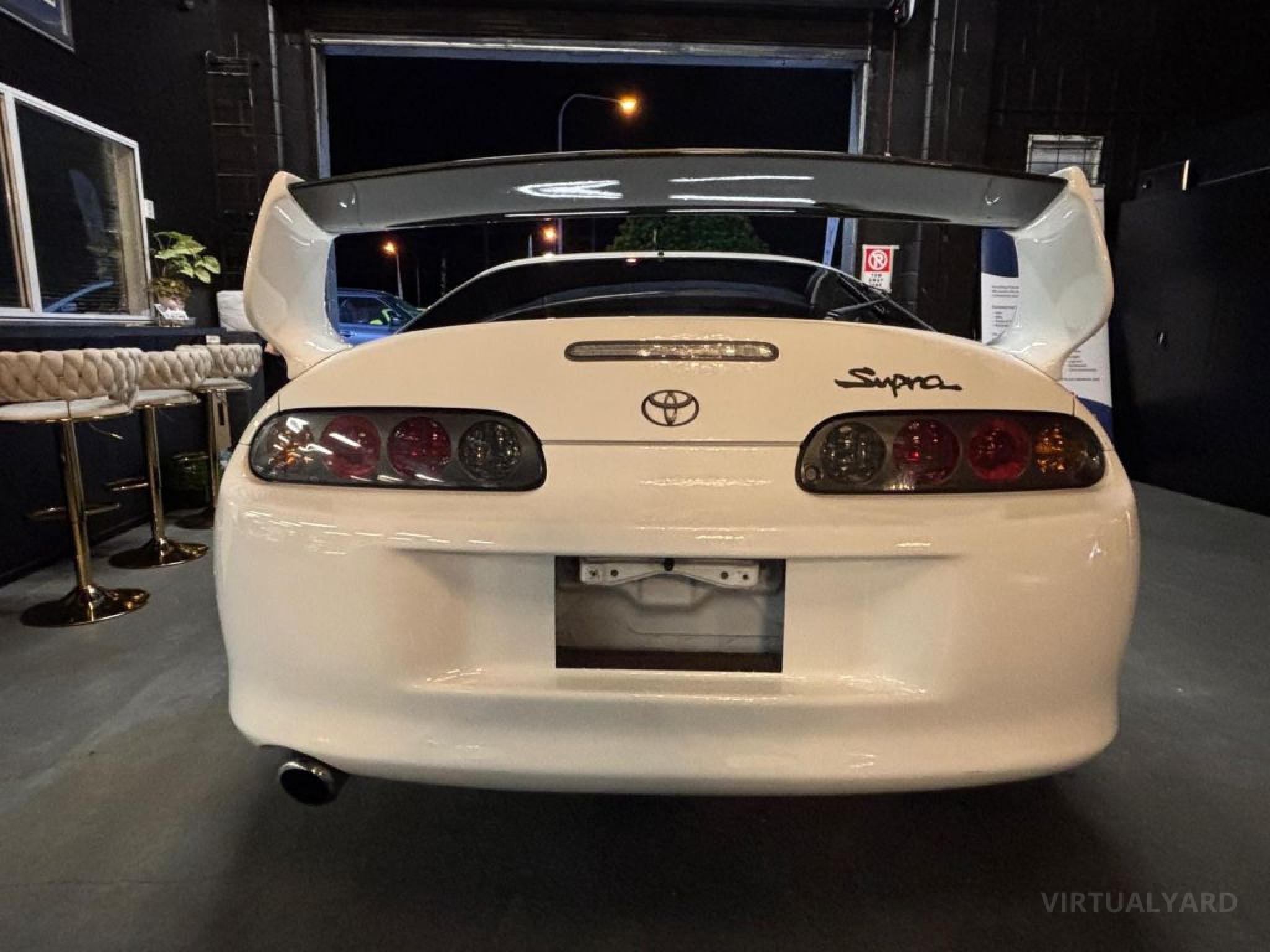TOYOTA Supra