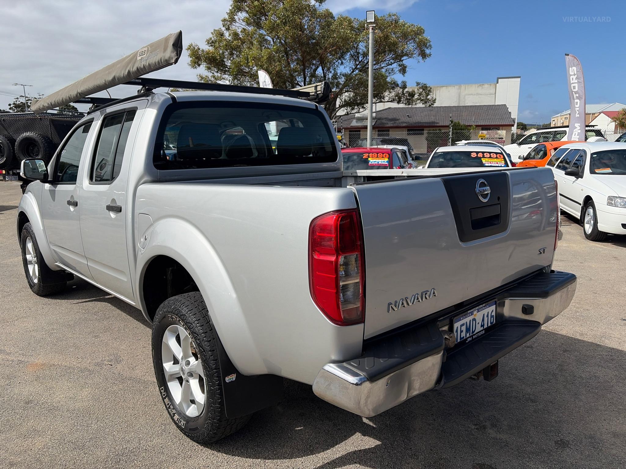 NISSAN NAVARA