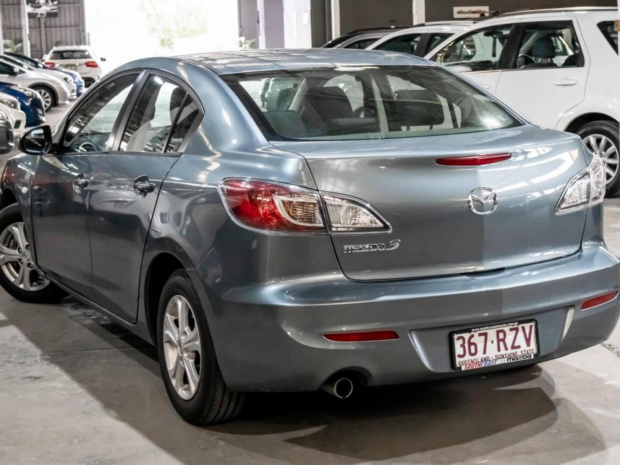 MAZDA MAZDA3