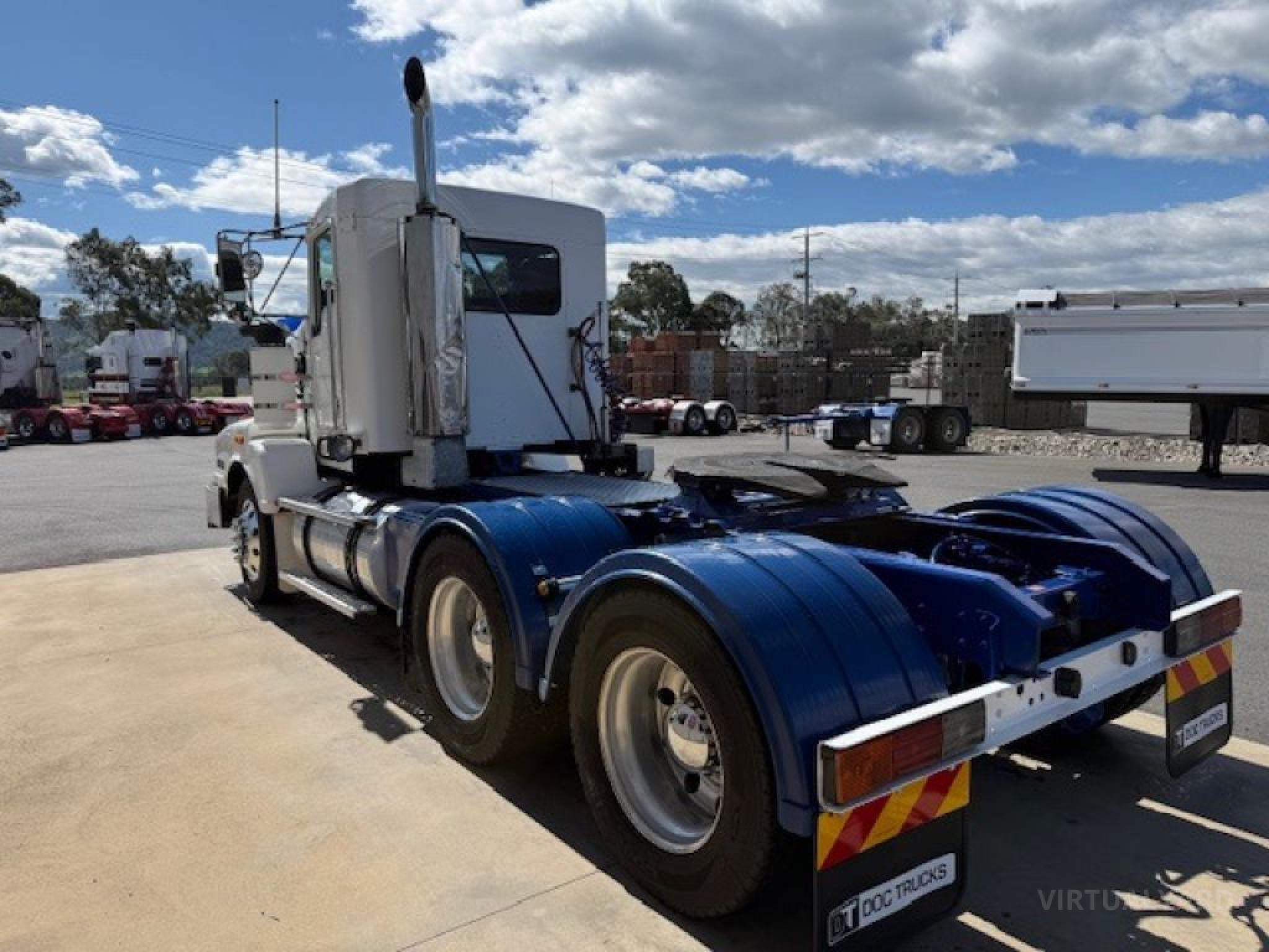 Kenworth T401