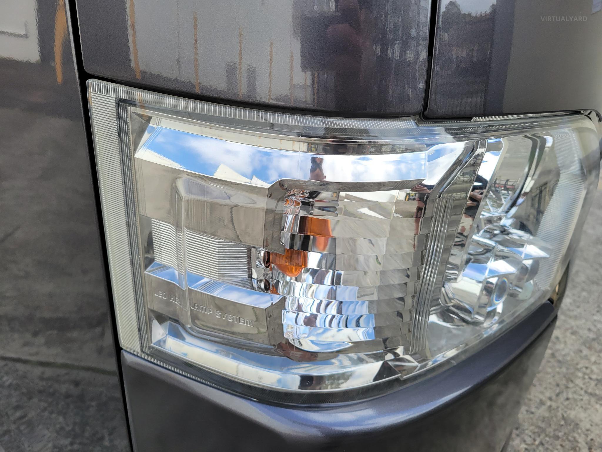 TOYOTA HIACE SUPER GL