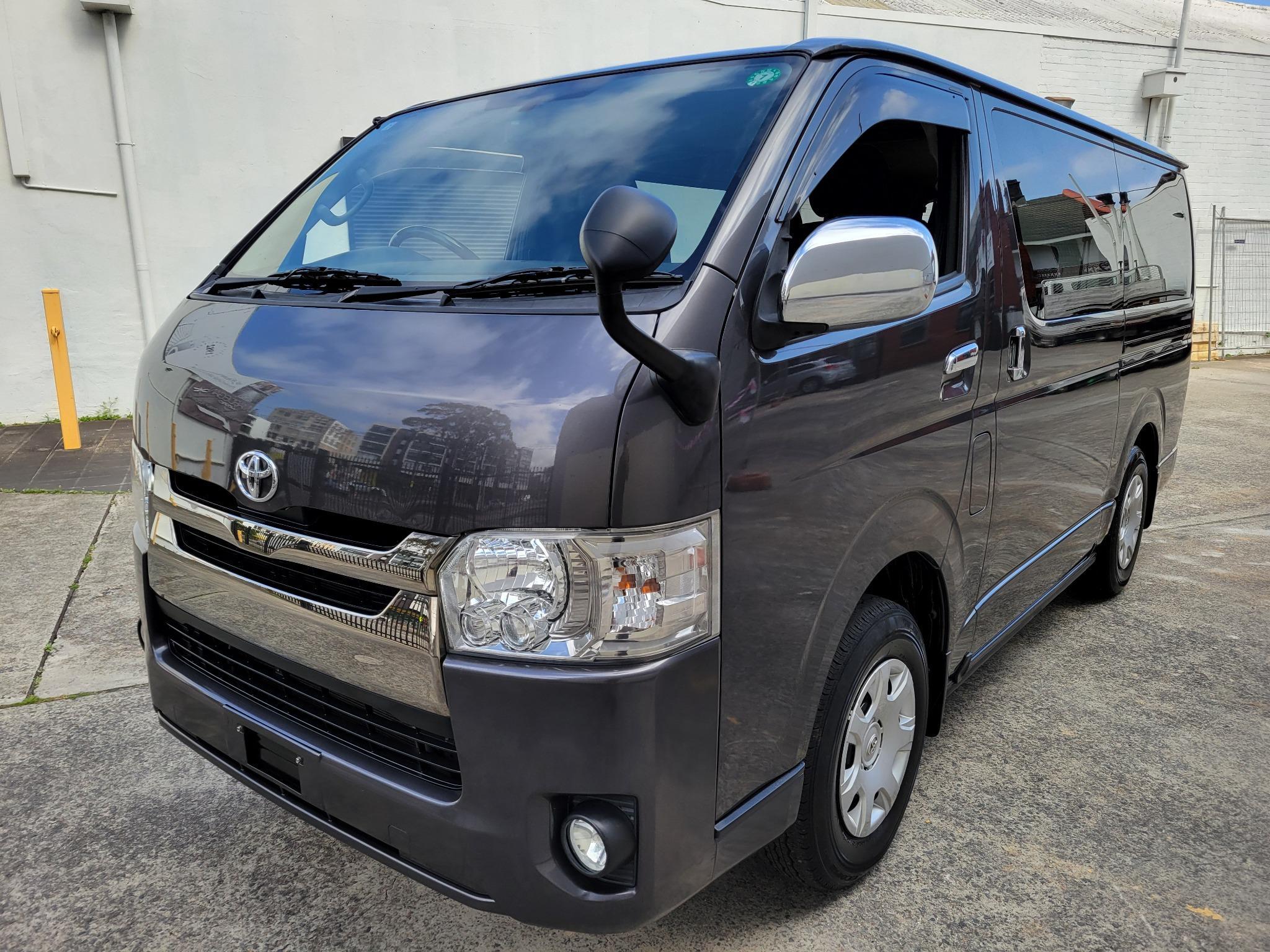 TOYOTA HIACE SUPER GL