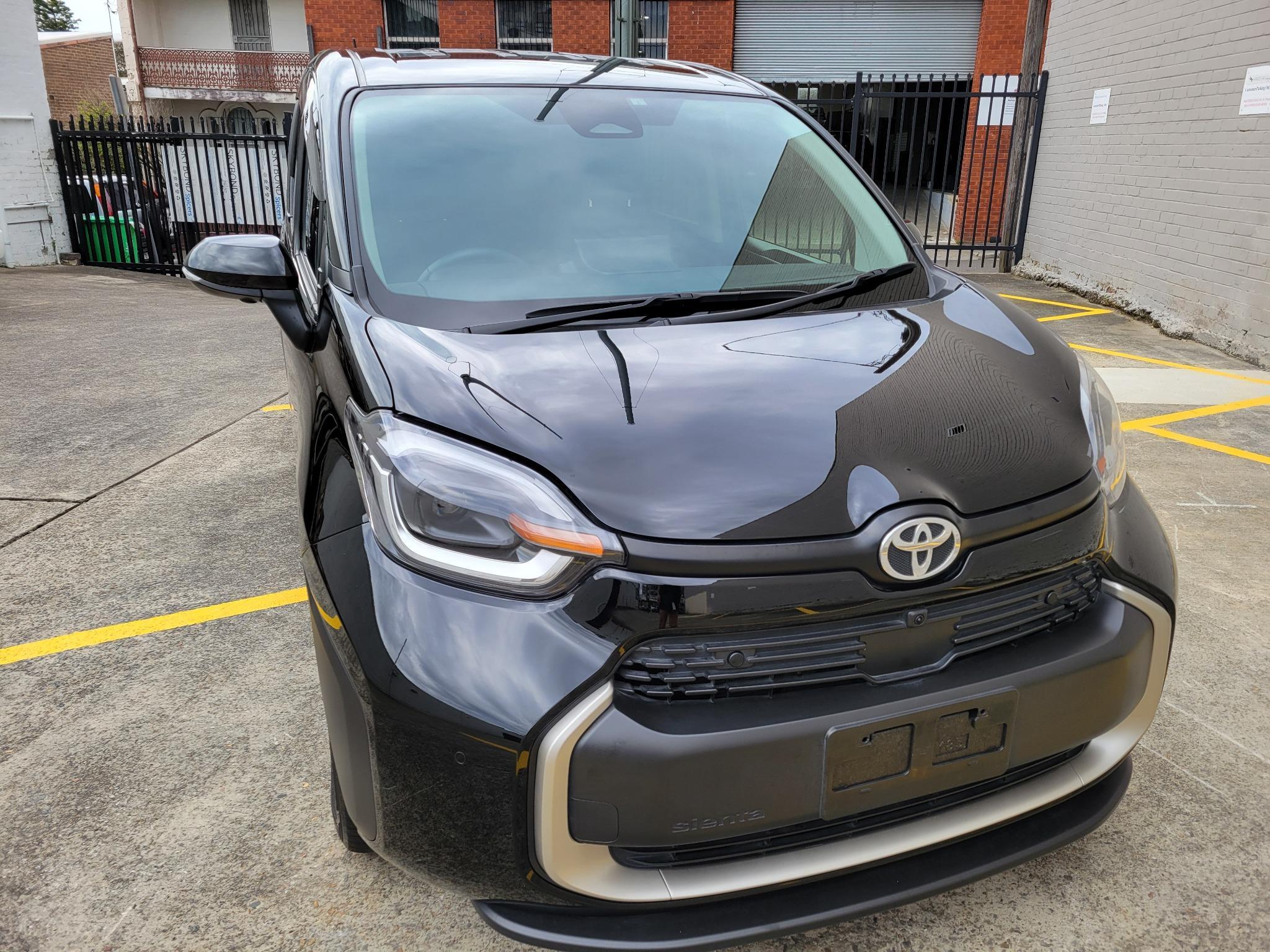 TOYOTA SIENTA