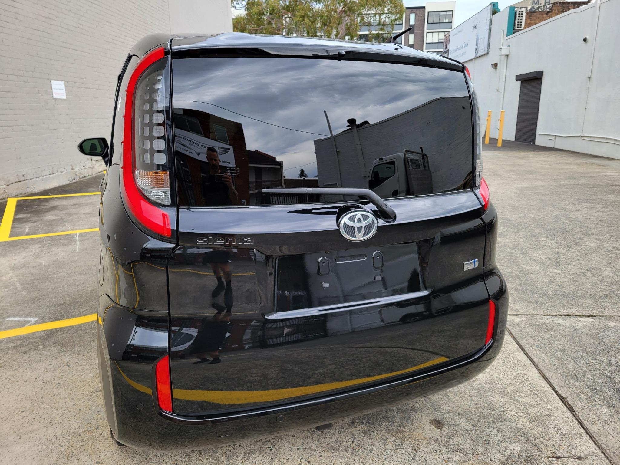 TOYOTA SIENTA