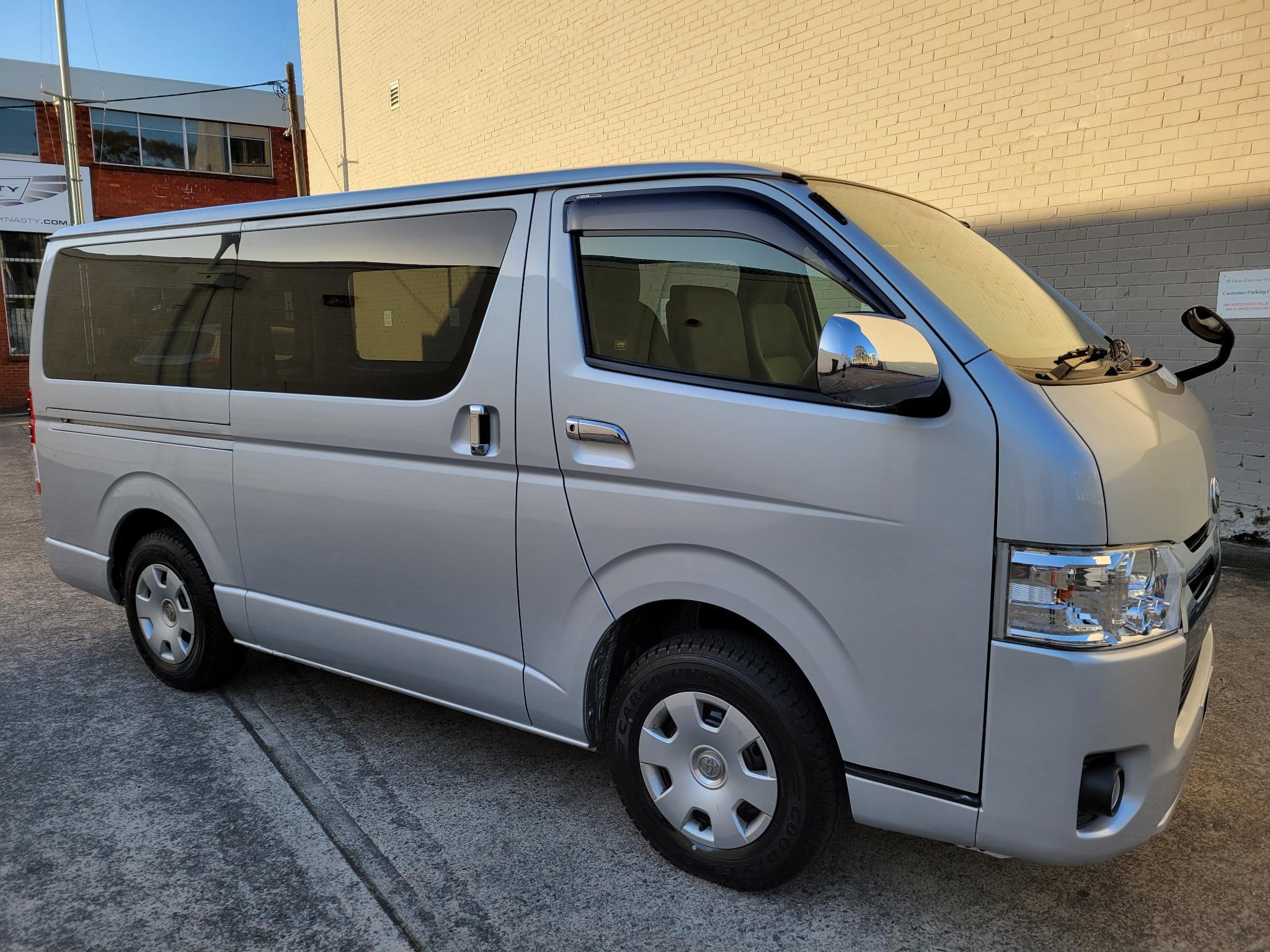 TOYOTA HIACE 4X4