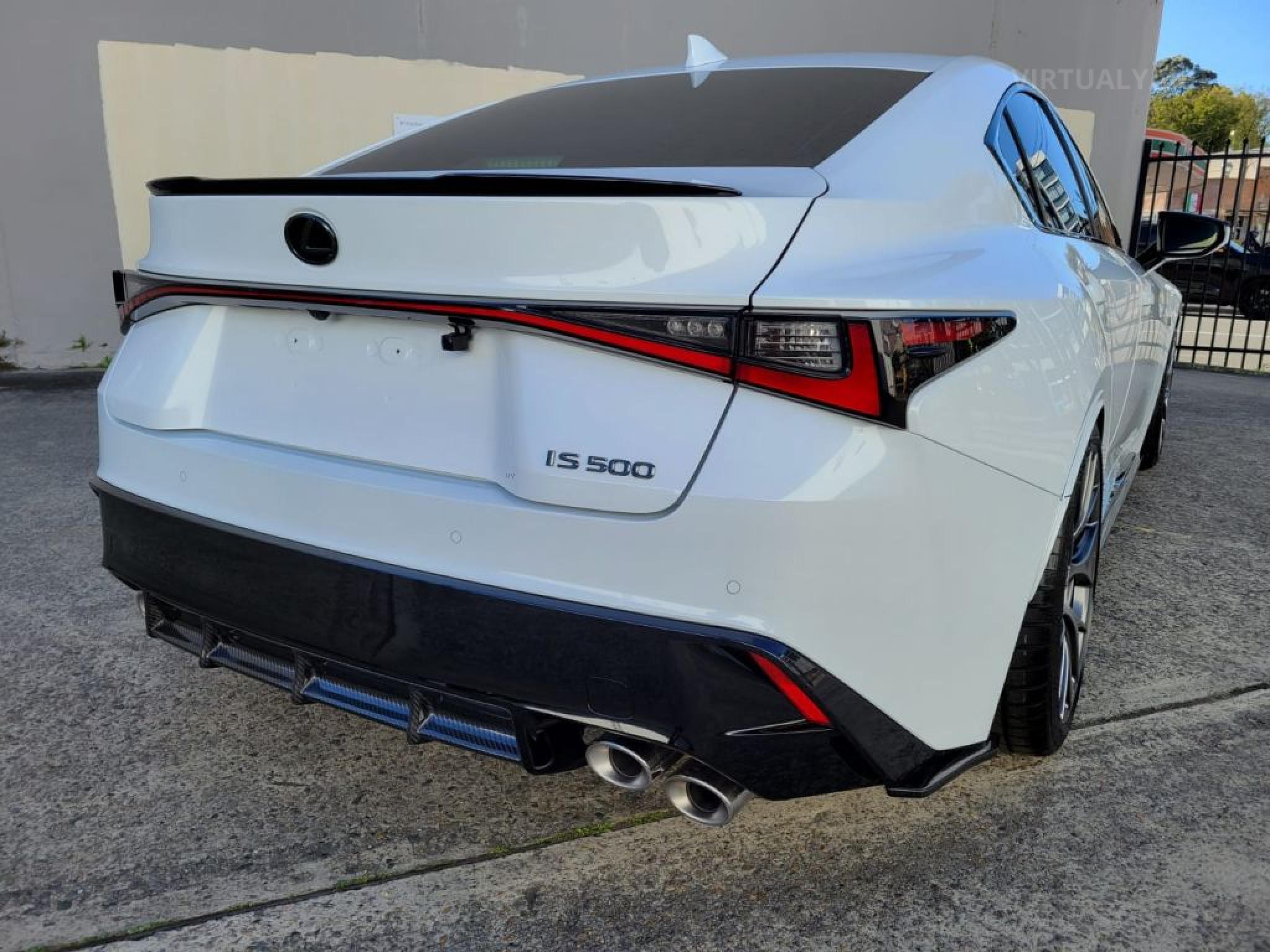 LEXUS IS500
