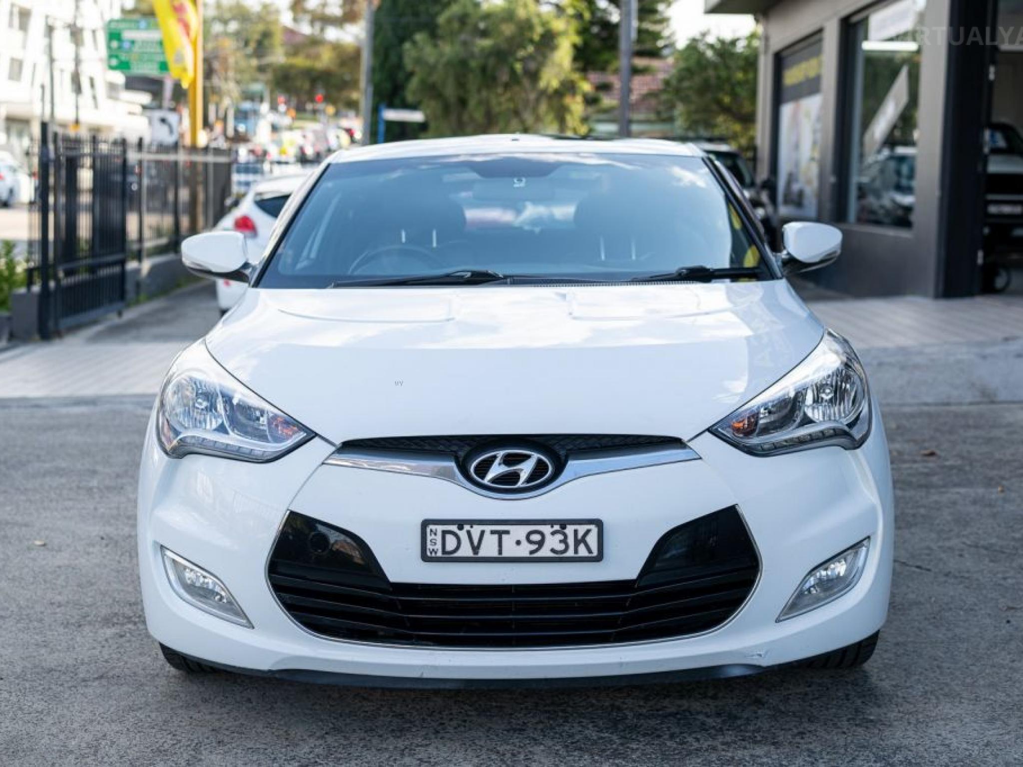 HYUNDAI VELOSTER