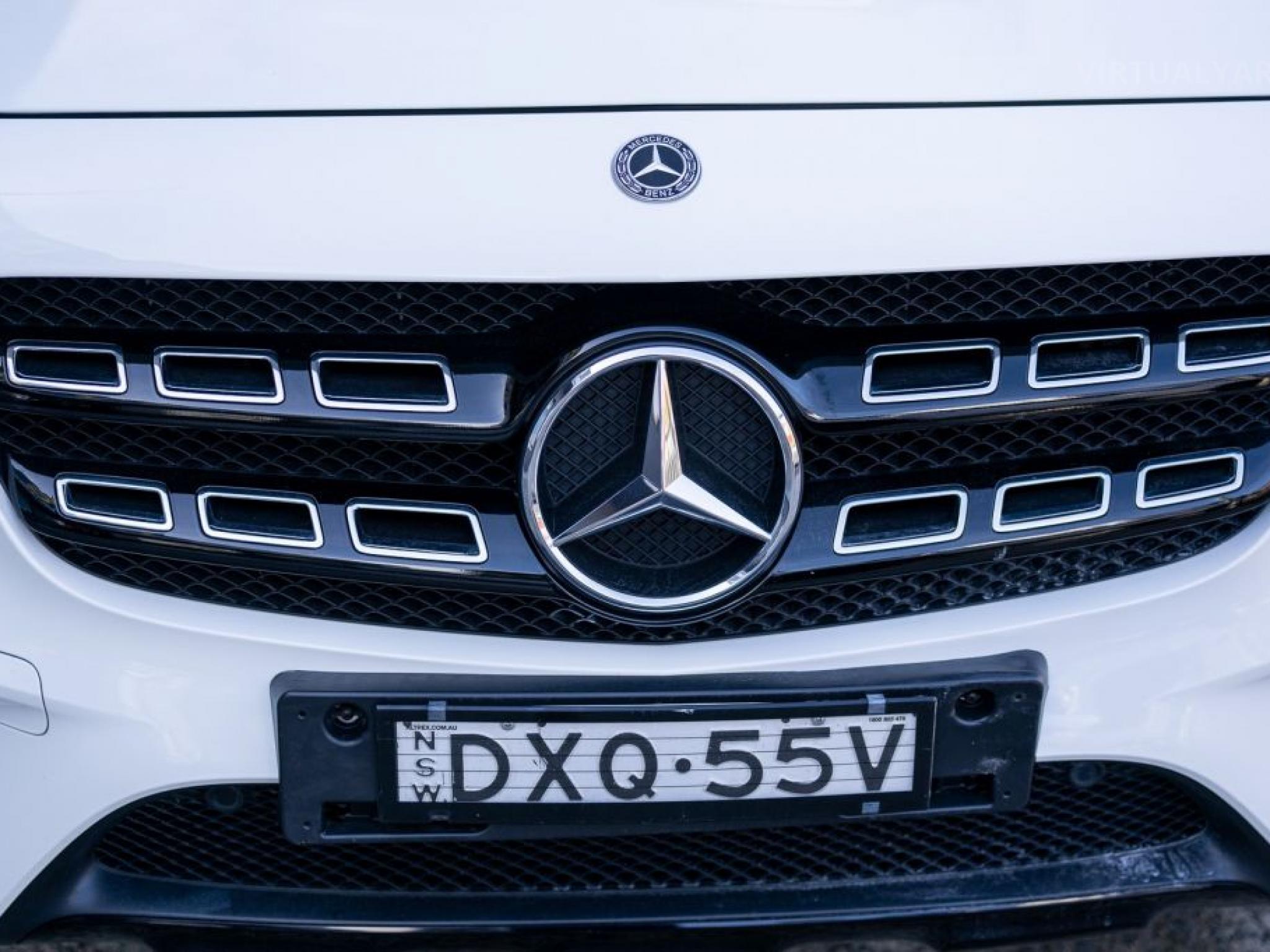 MERCEDES-BENZ GLA