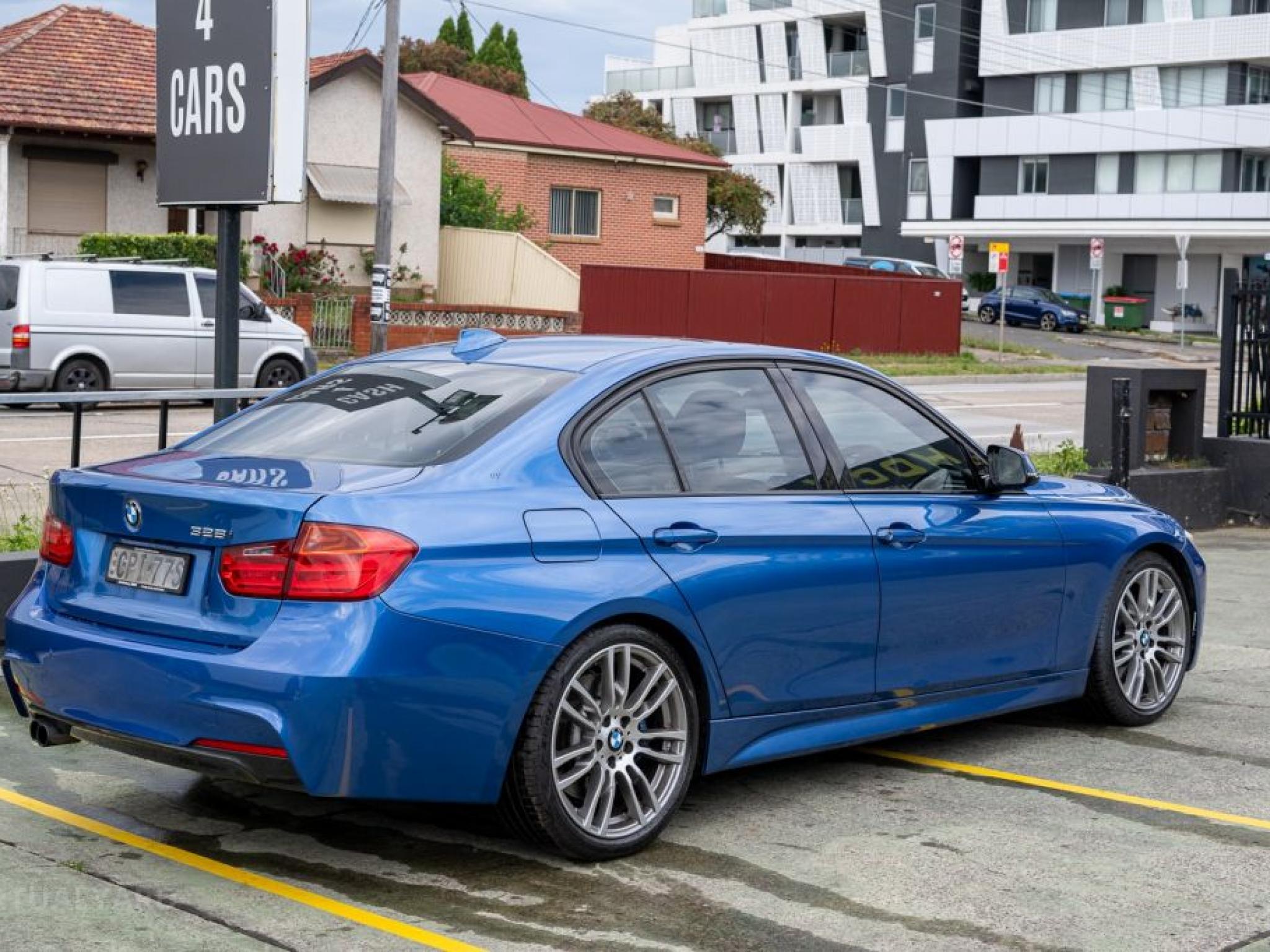 BMW 3