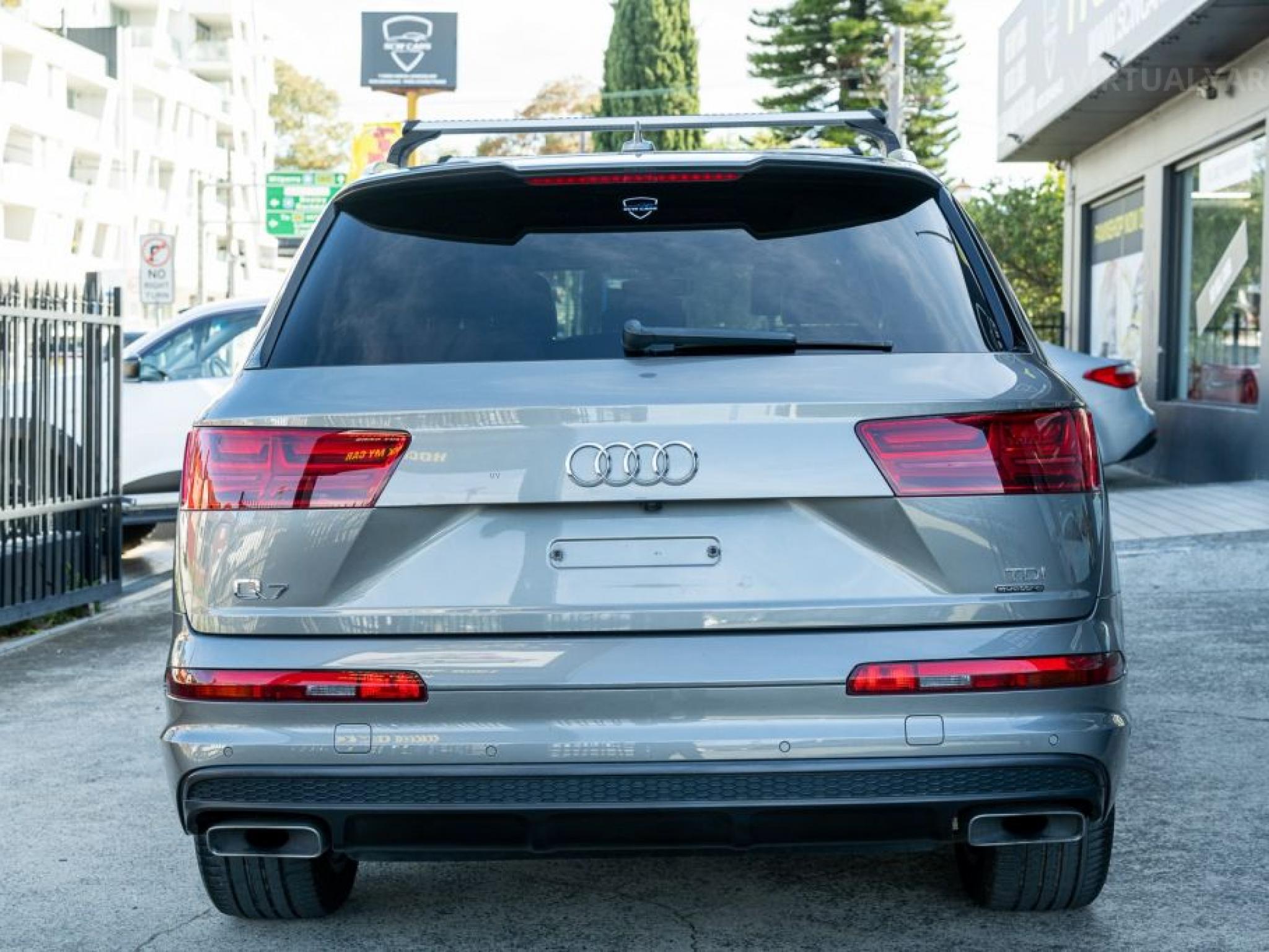 AUDI Q7