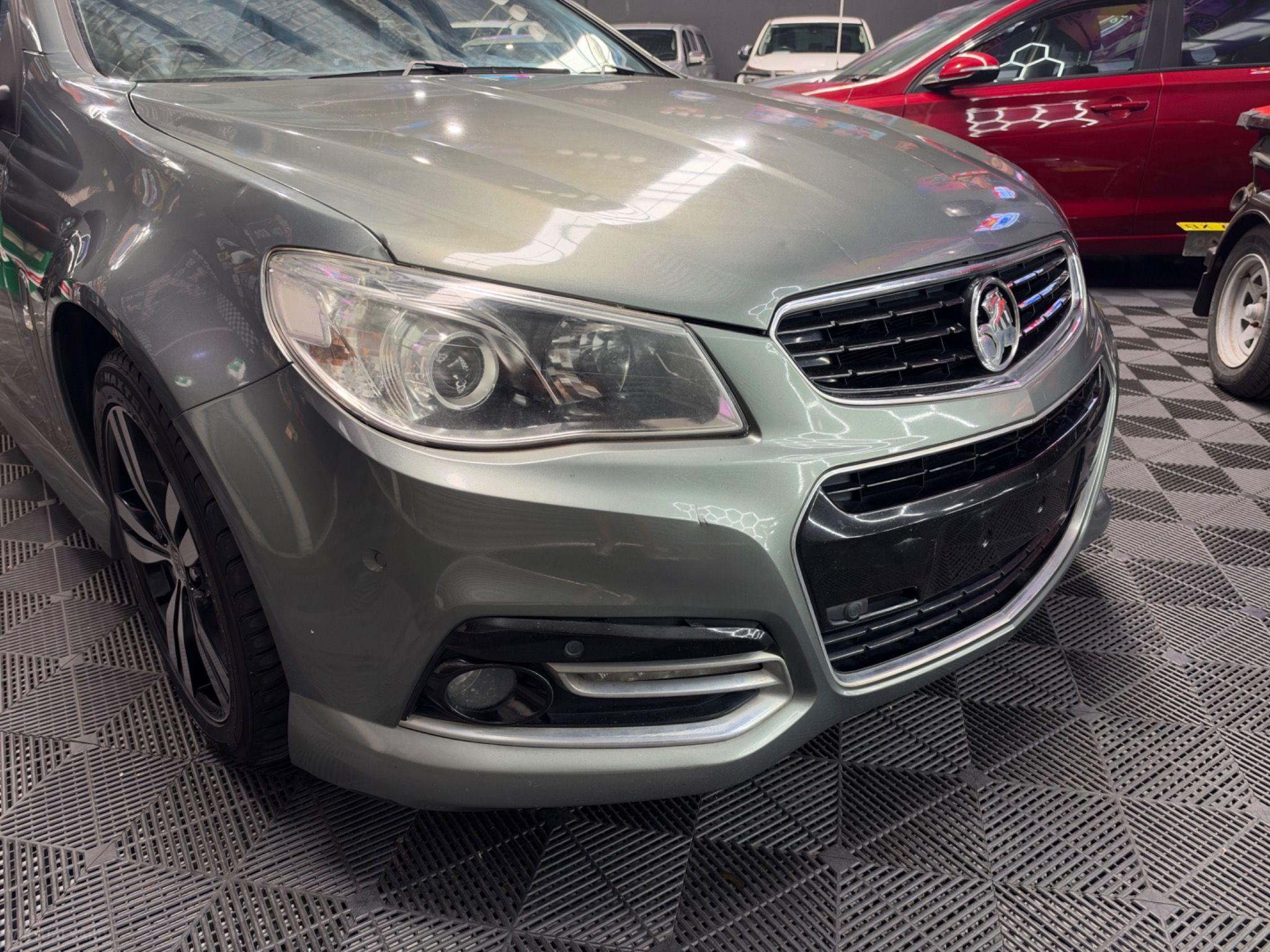 HOLDEN COMMODORE