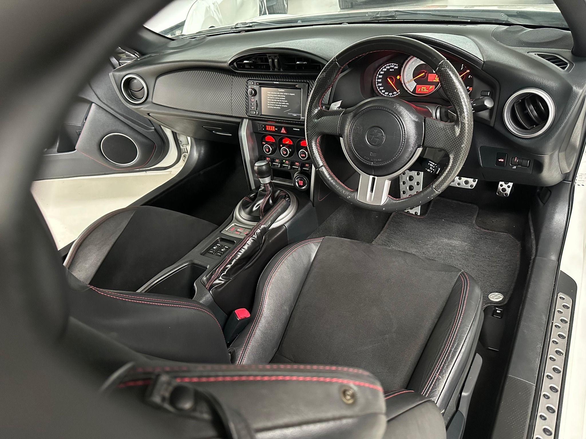 TOYOTA 86