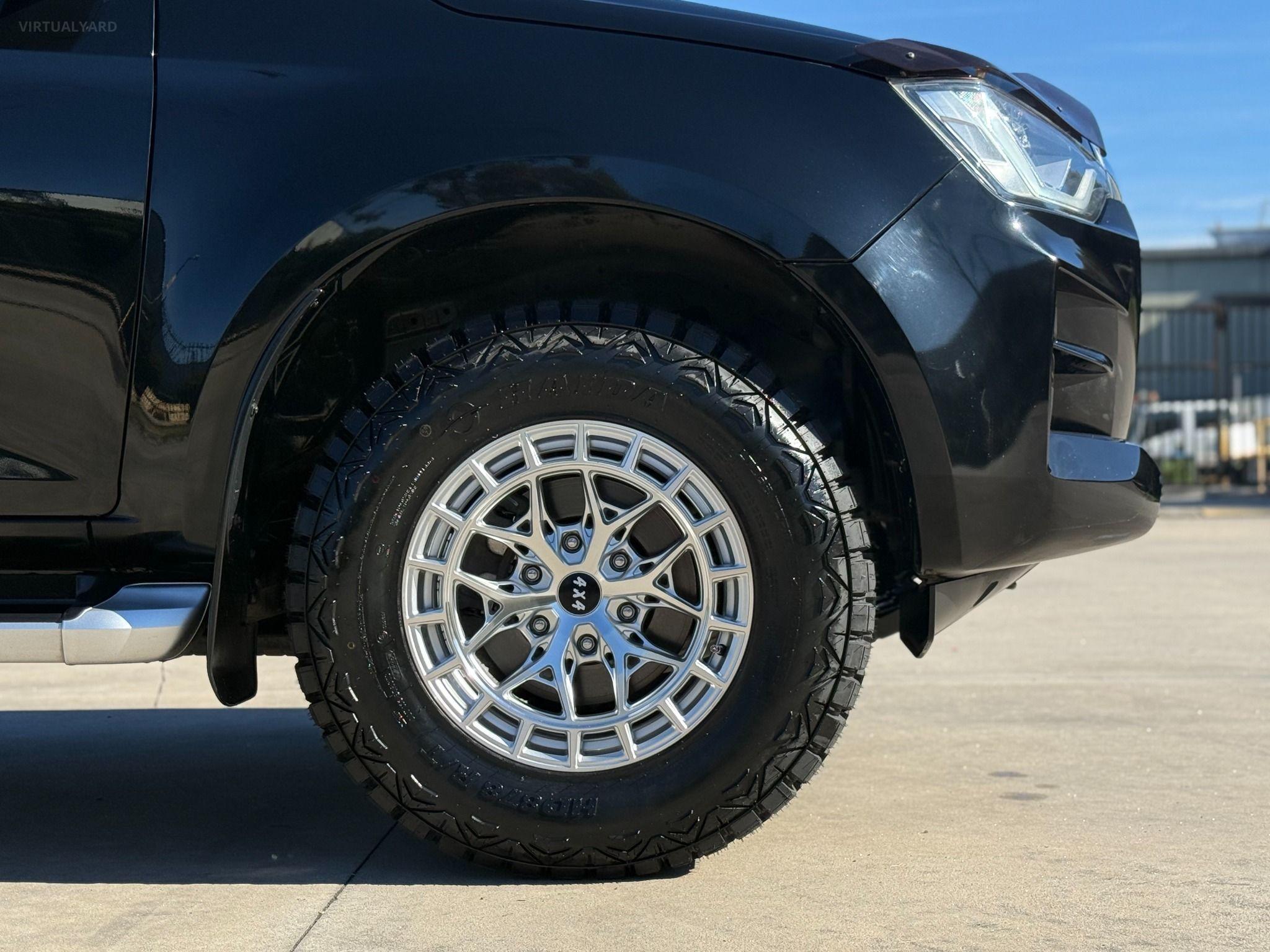 ISUZU D-MAX