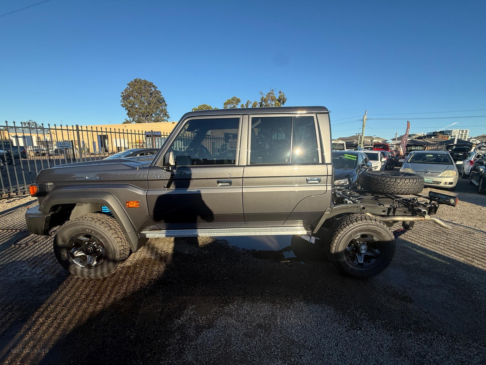TOYOTA LANDCRUISER 70 SERIES
