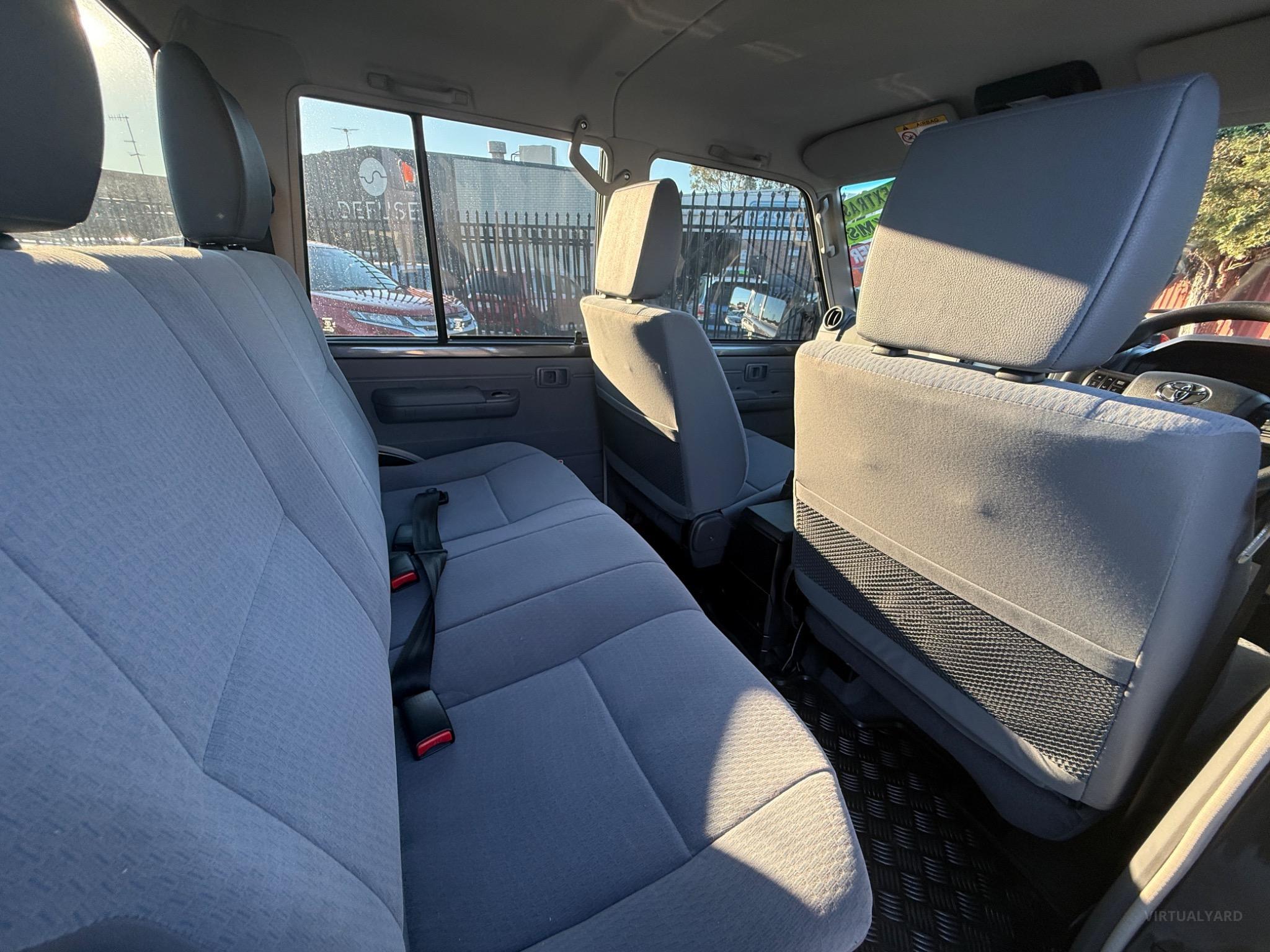 TOYOTA LANDCRUISER 70 SERIES