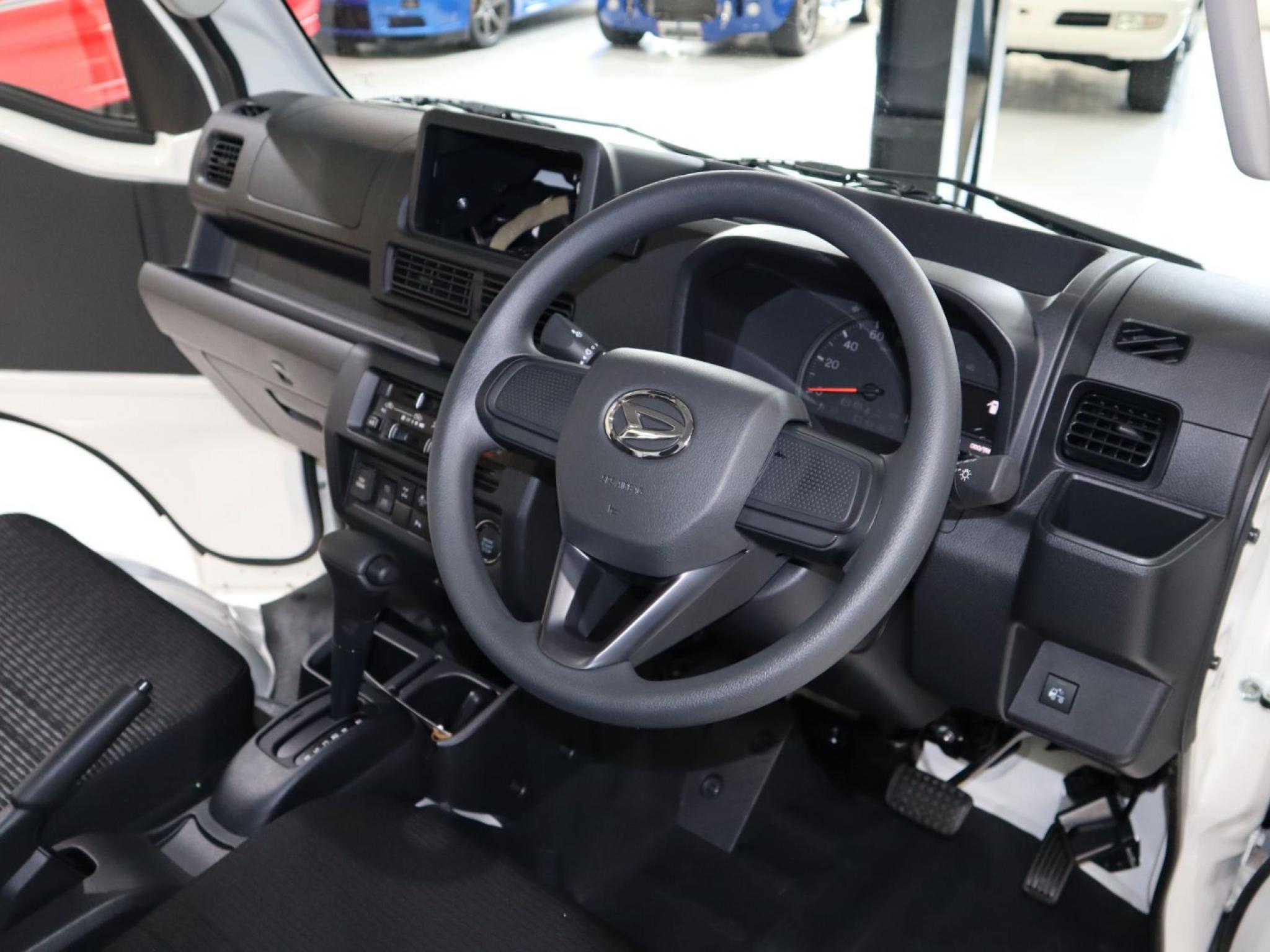DAIHATSU HI-JET