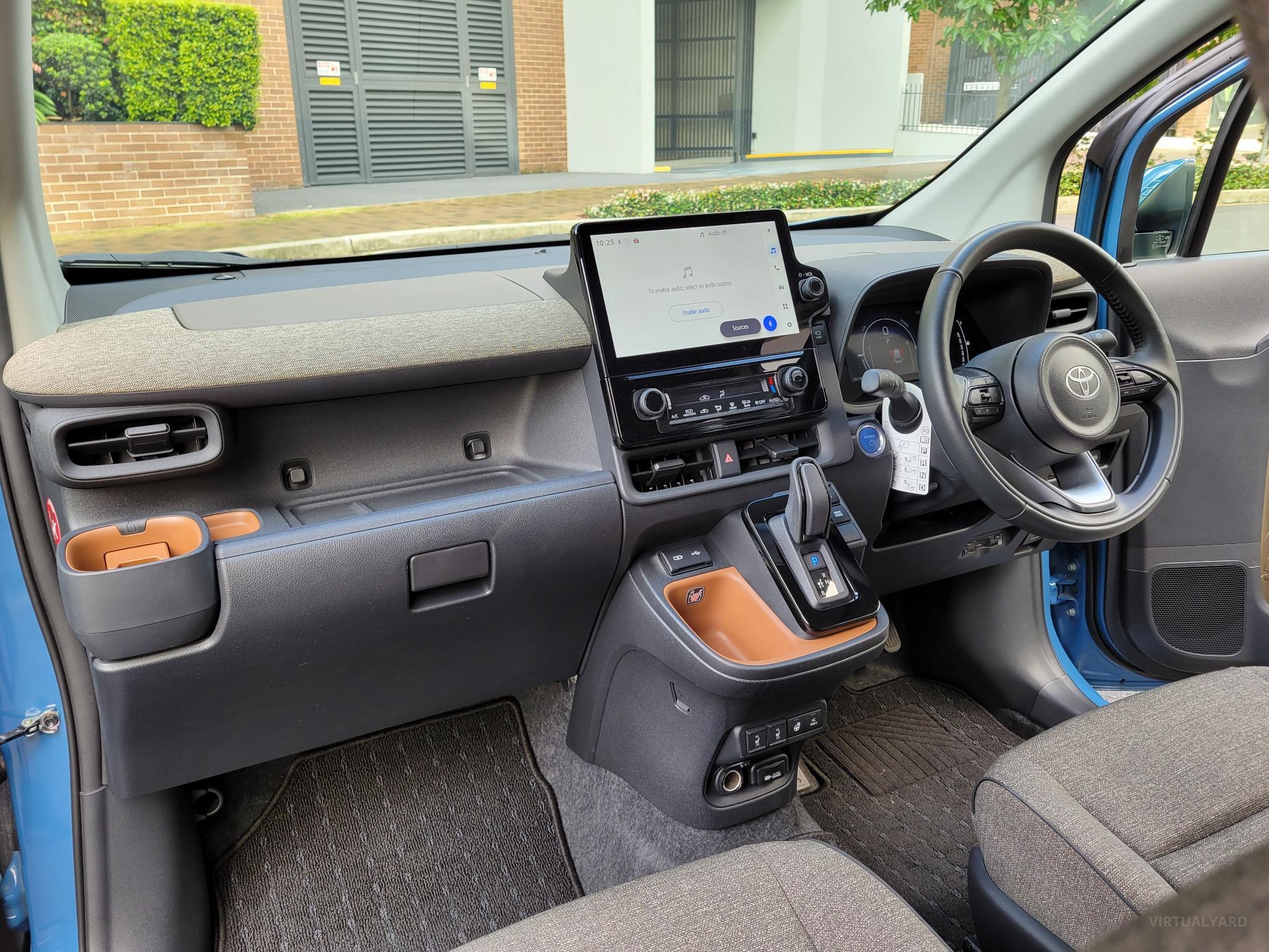 TOYOTA SIENTA