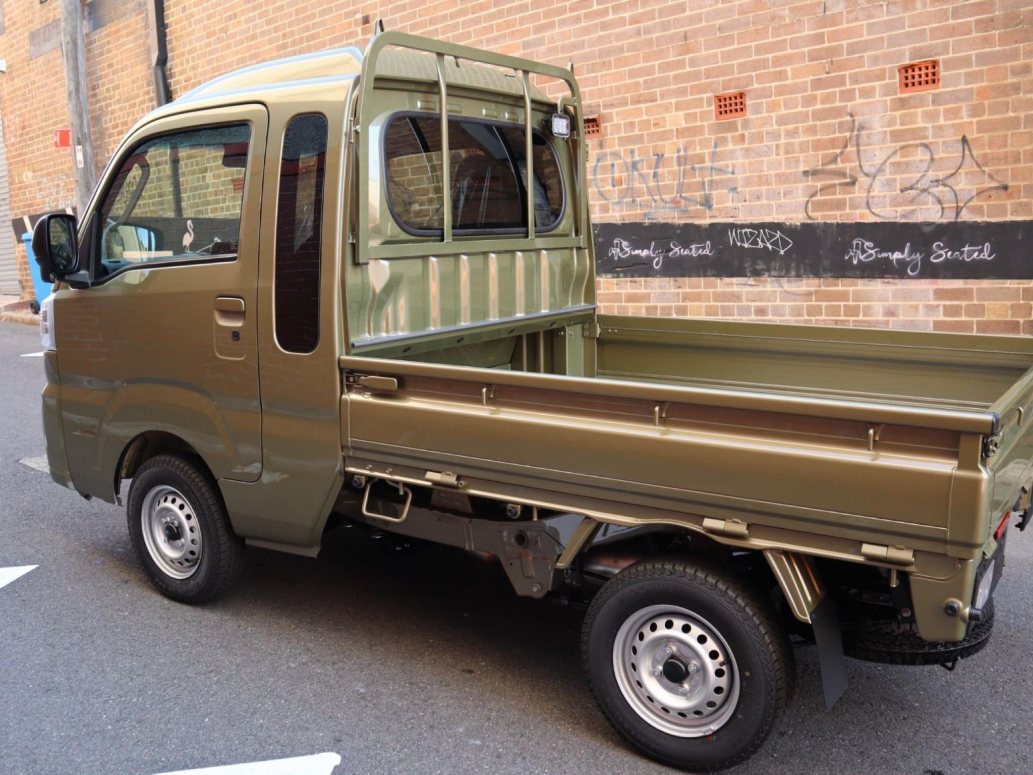 DAIHATSU HI-JET