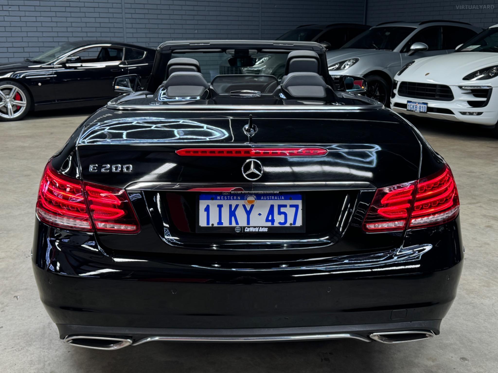 MERCEDES-BENZ E200