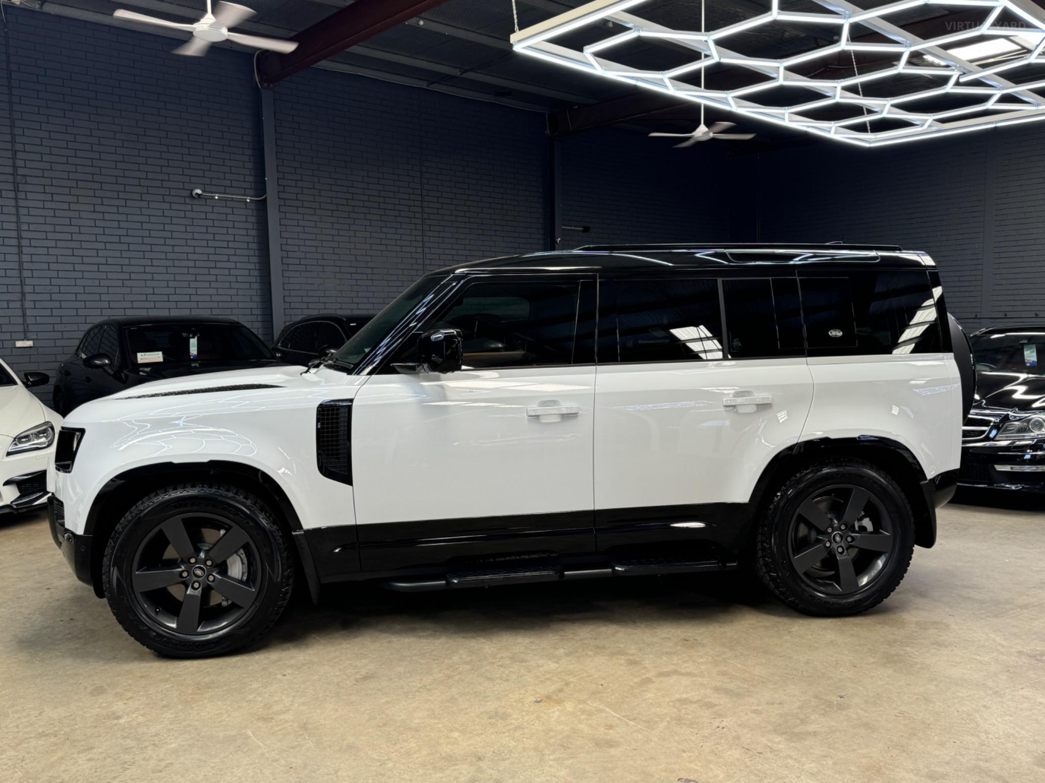 LAND ROVER DEFENDER