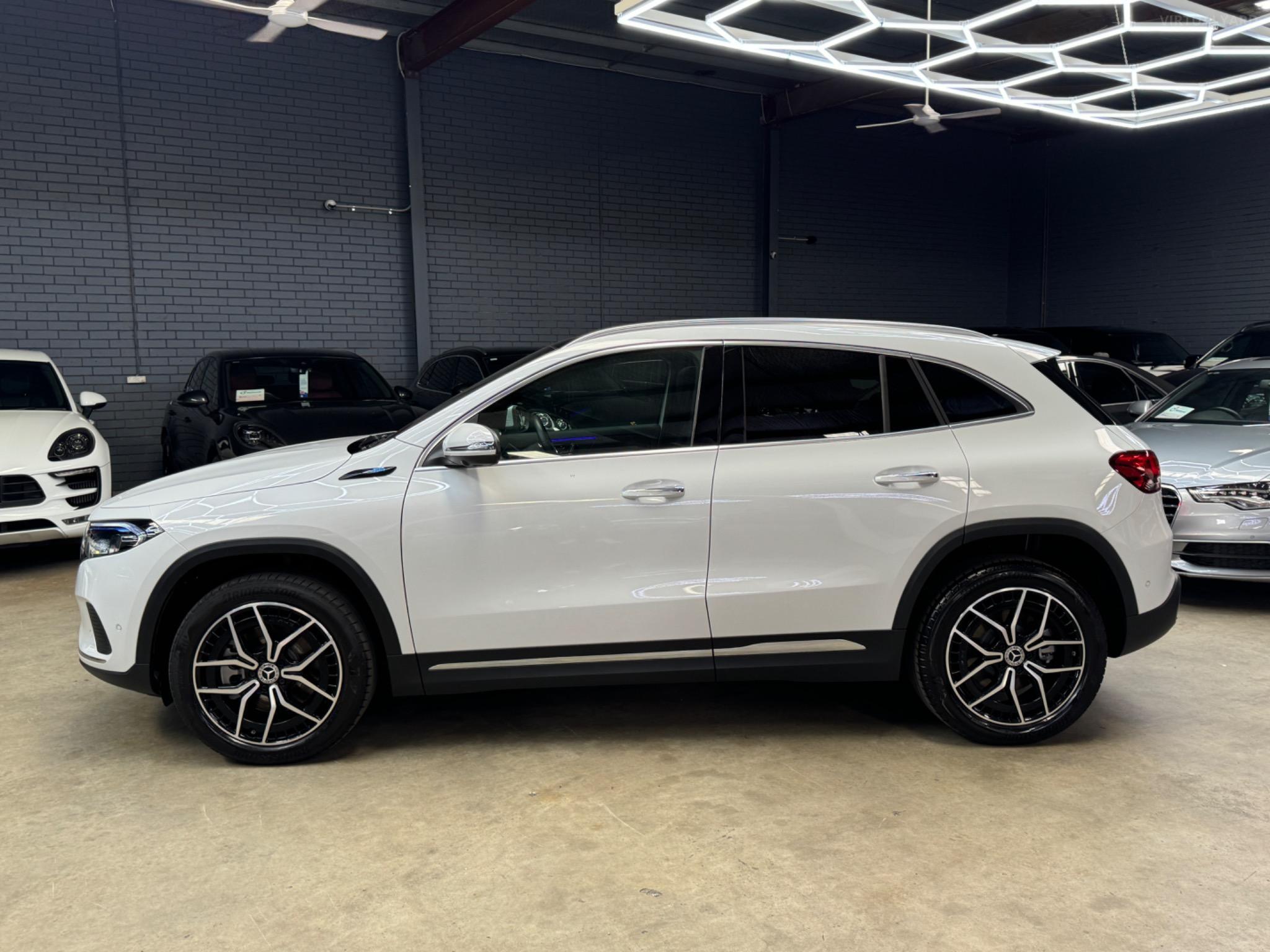 MERCEDES-BENZ EQA