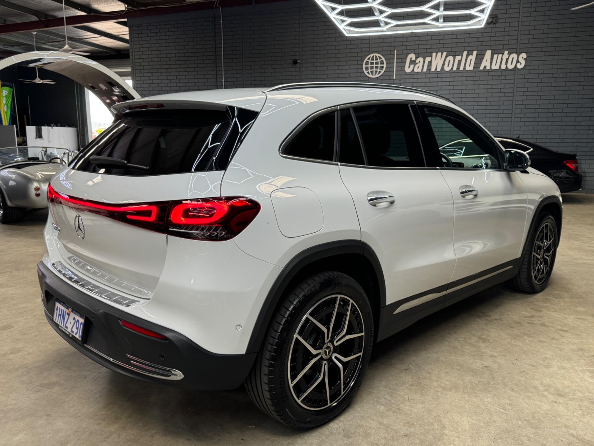 MERCEDES-BENZ EQA