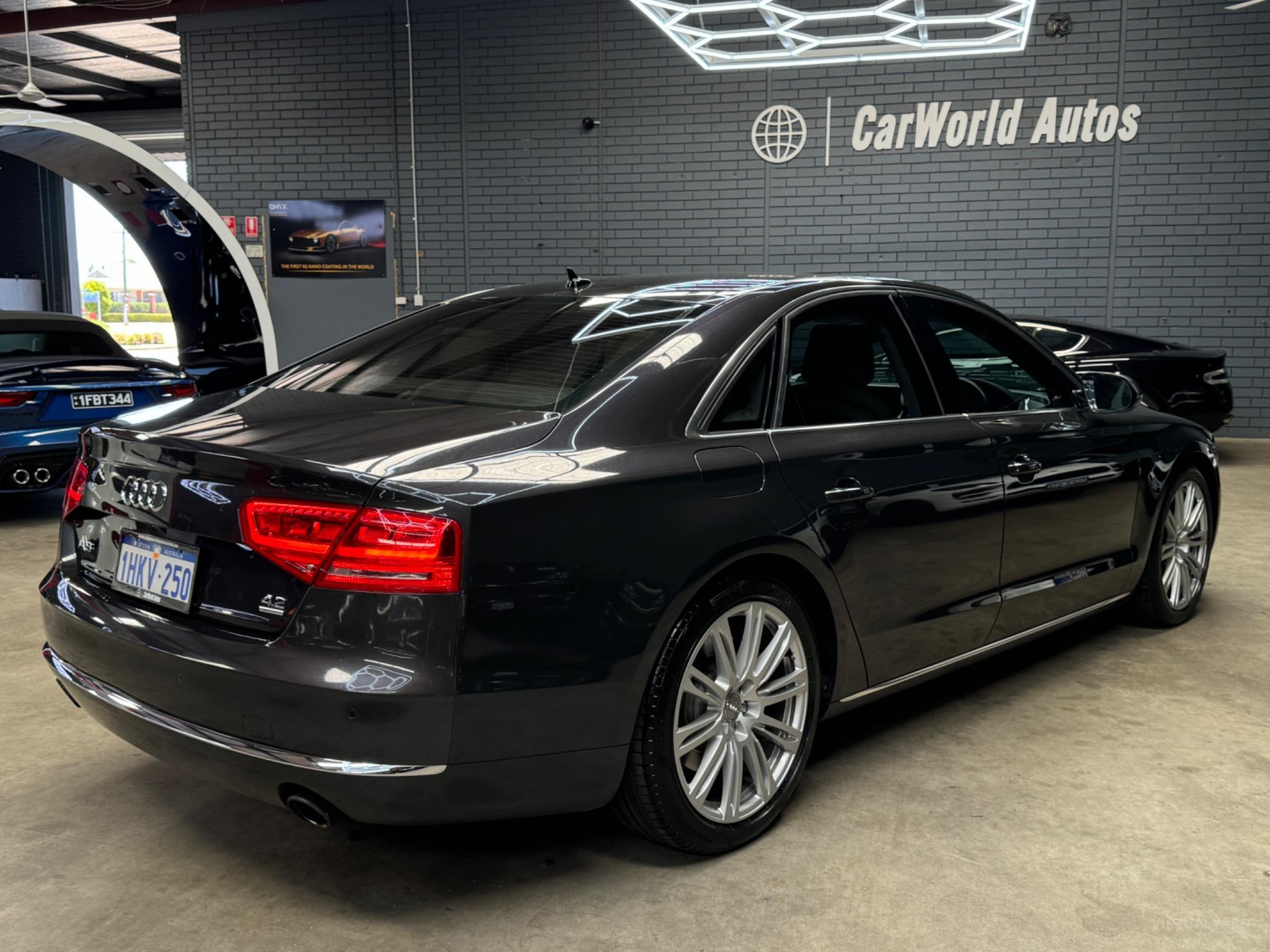 AUDI A8