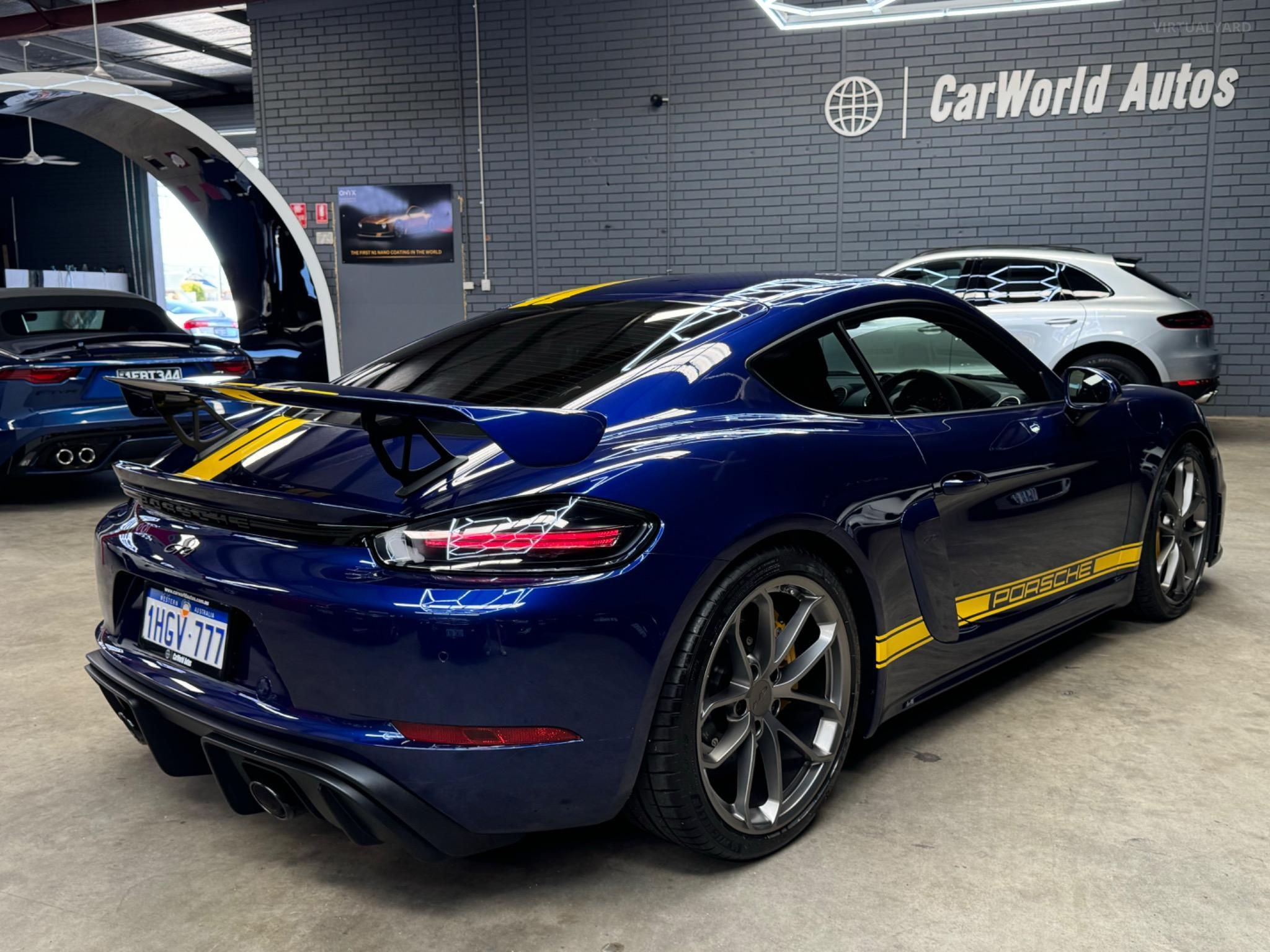 PORSCHE 718