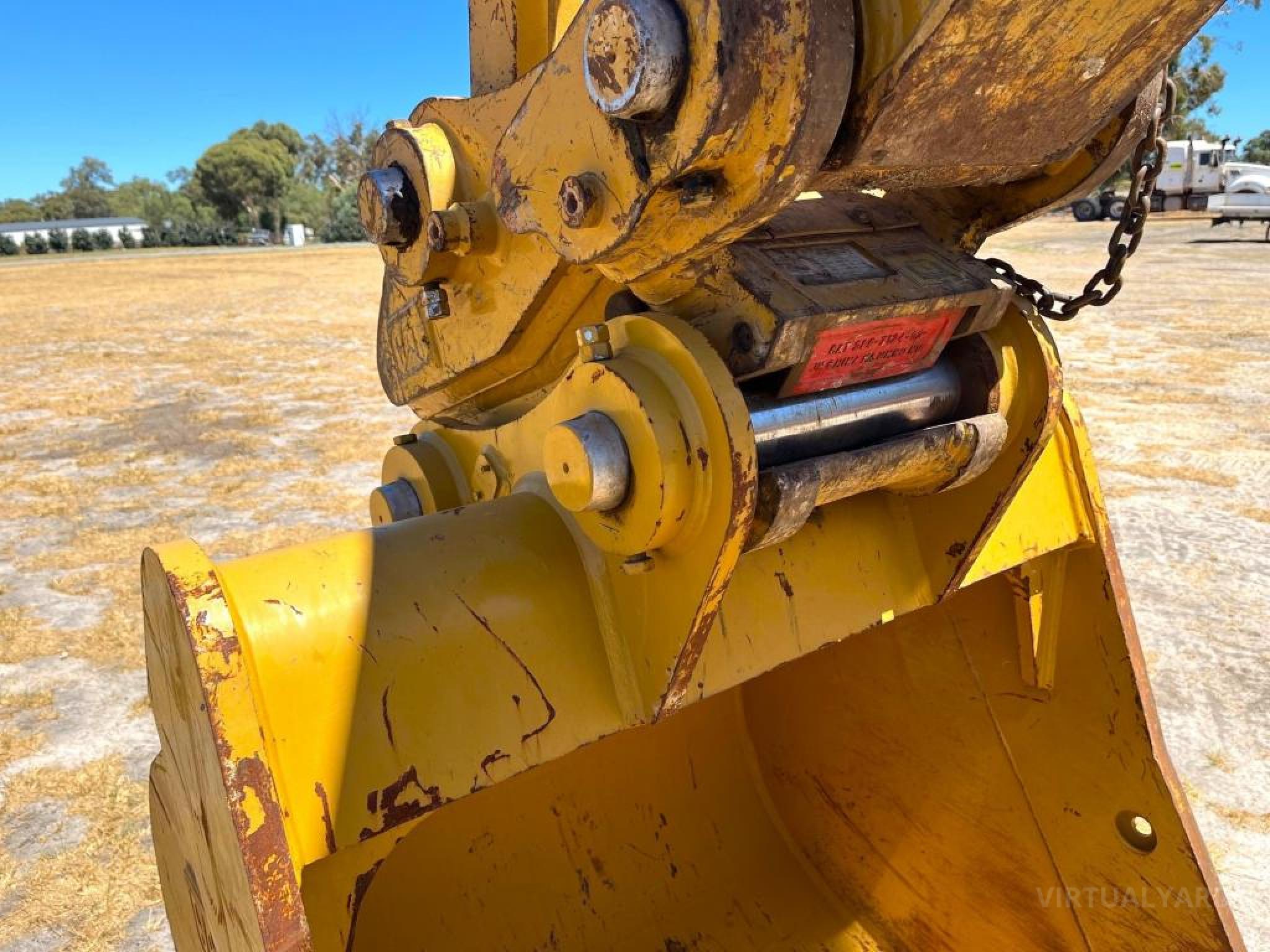 CATERPILLAR 320 07E