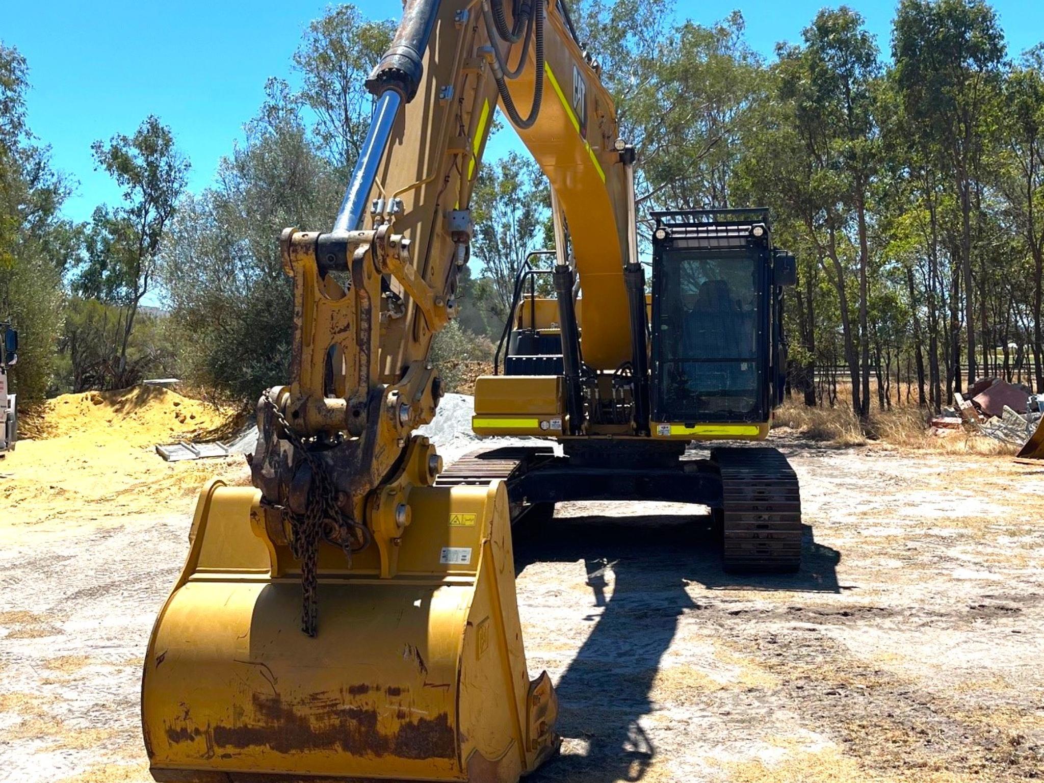 CATERPILLAR 320 07E