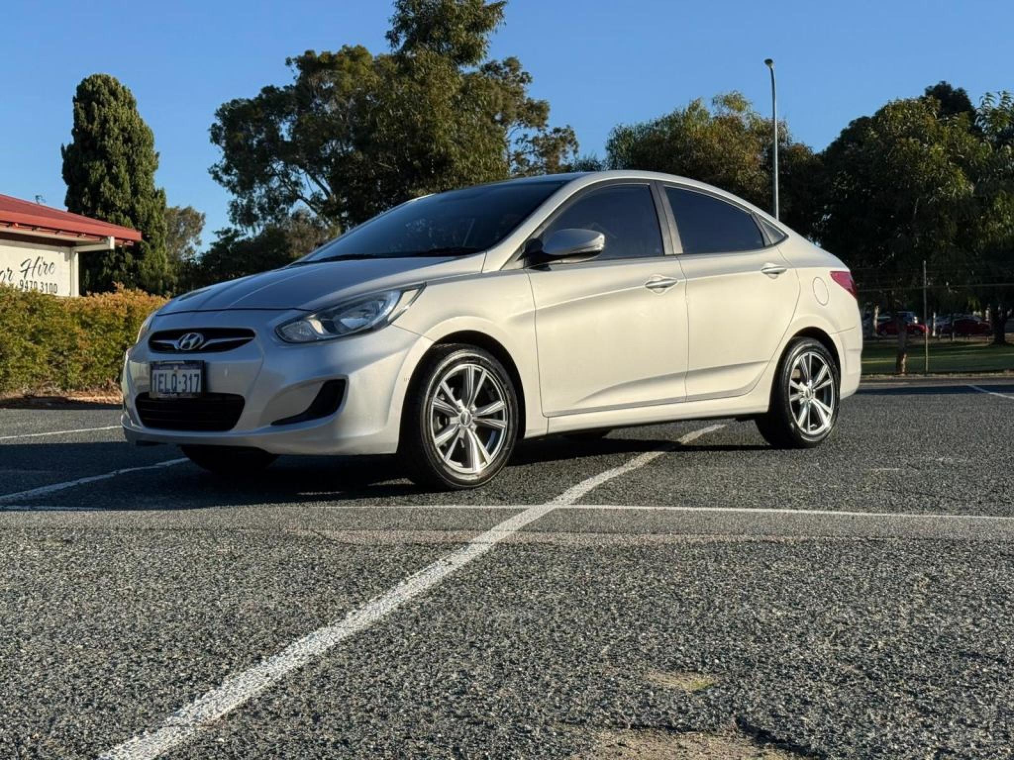 HYUNDAI ACCENT