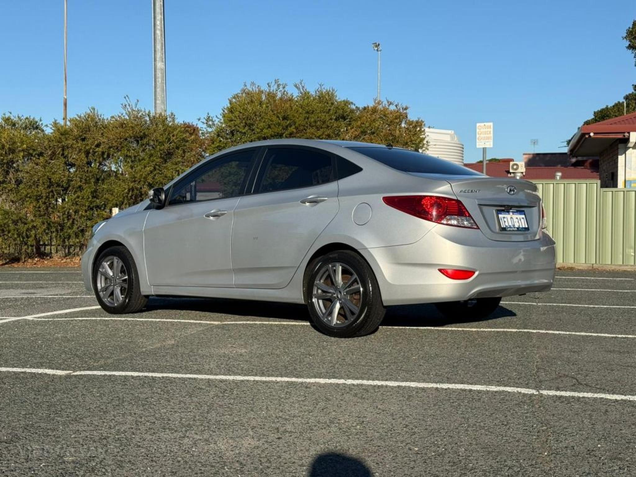 HYUNDAI ACCENT