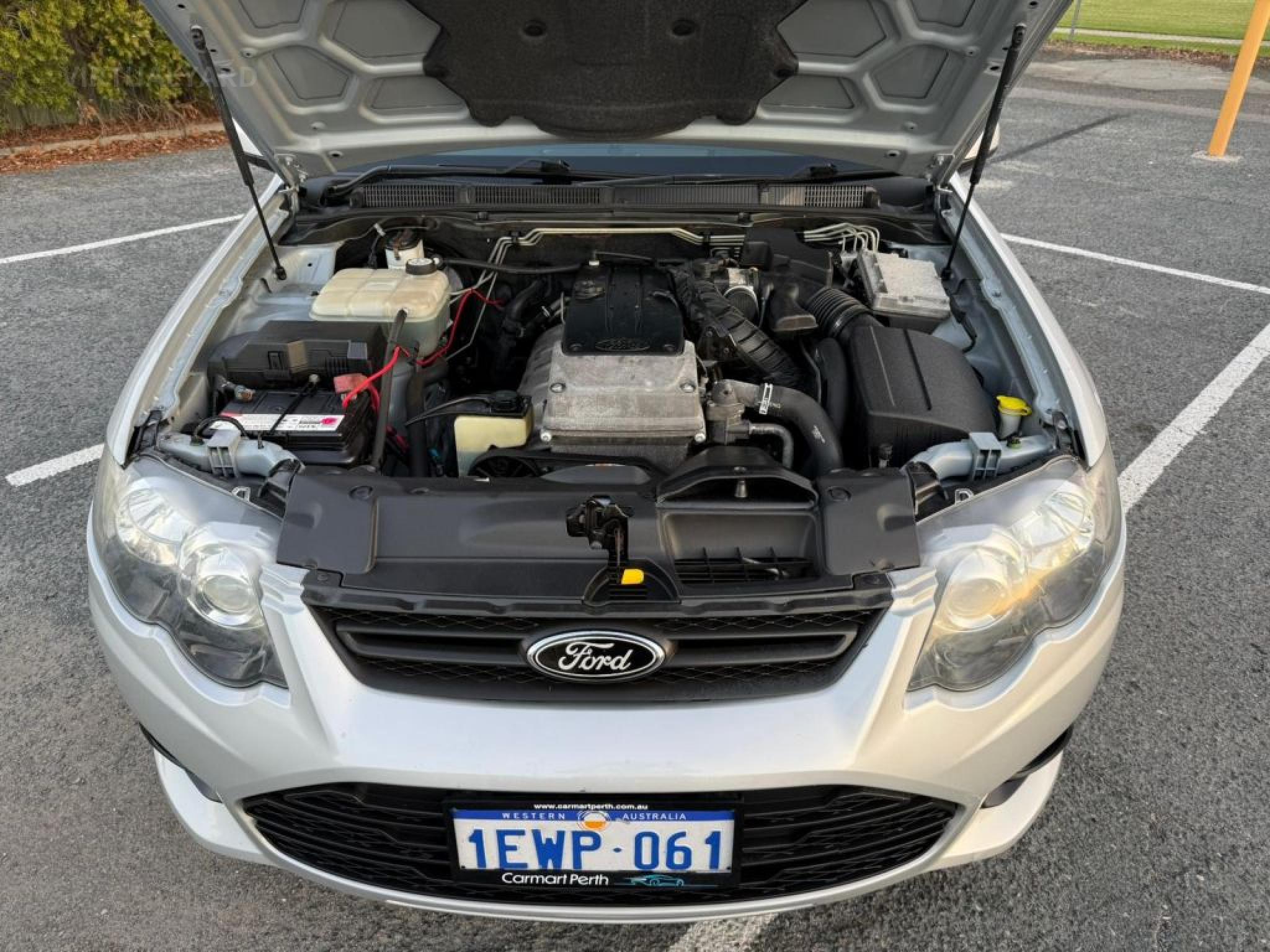 FORD FALCON