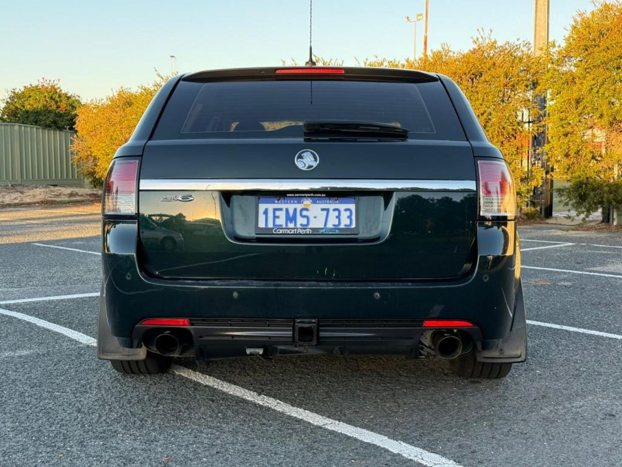 HOLDEN COMMODORE