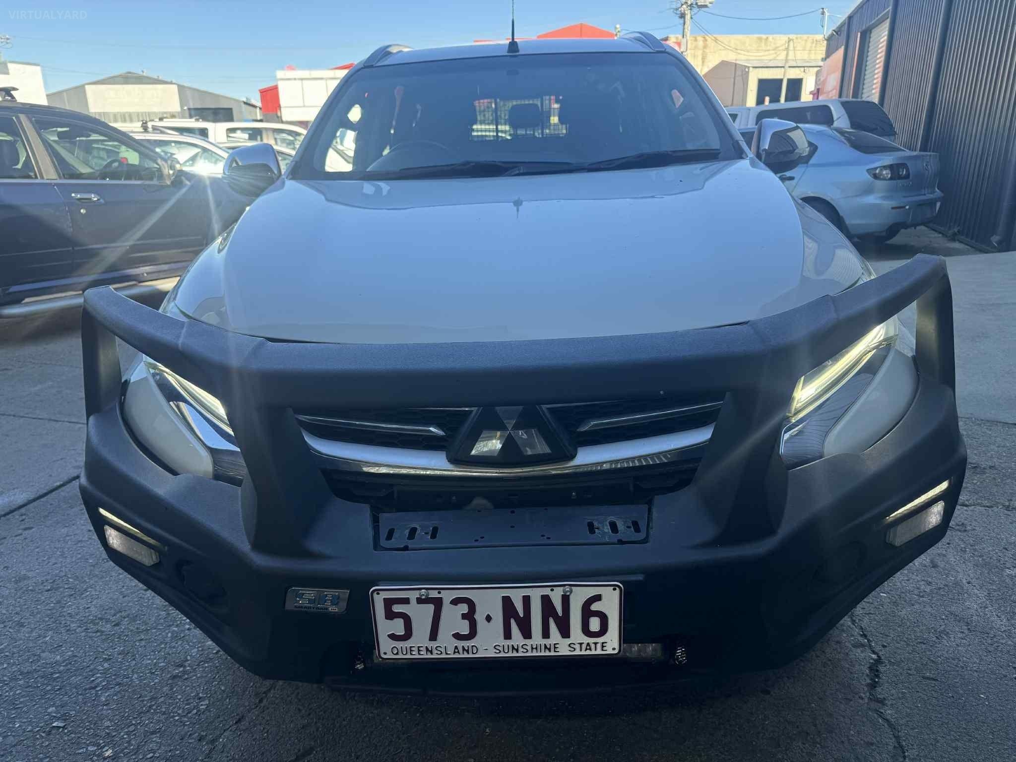 MITSUBISHI PAJERO SPORT
