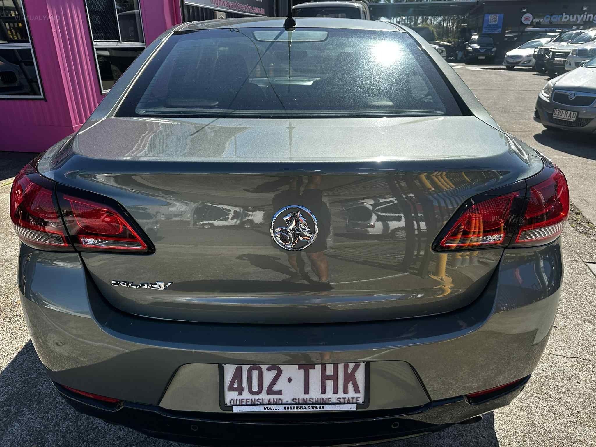 HOLDEN CALAIS