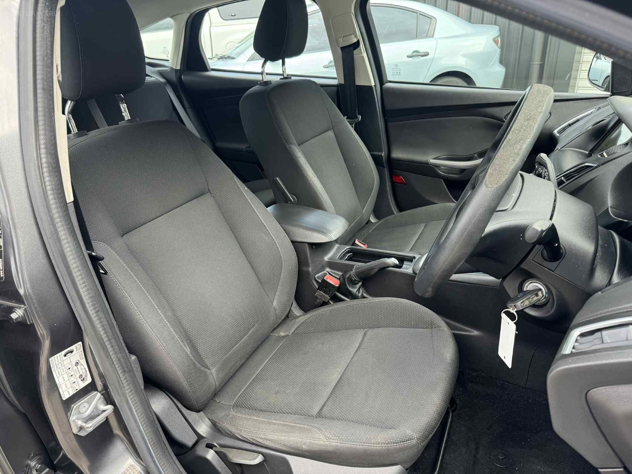 FORD FOCUS