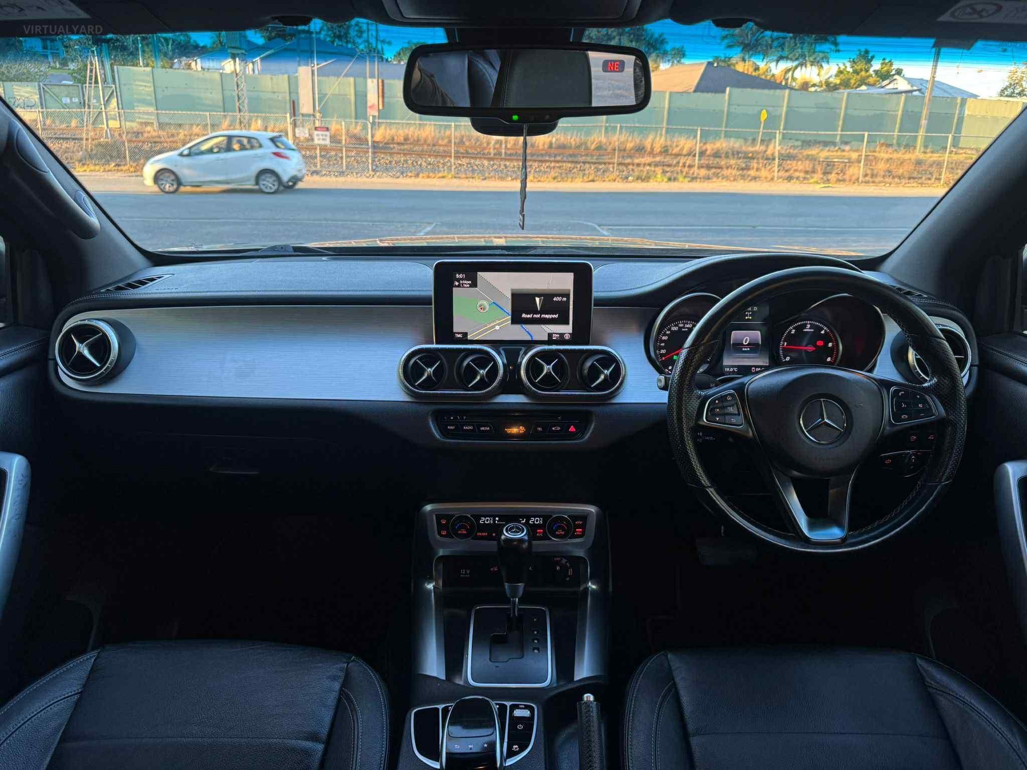 MERCEDES-BENZ X-CLASS